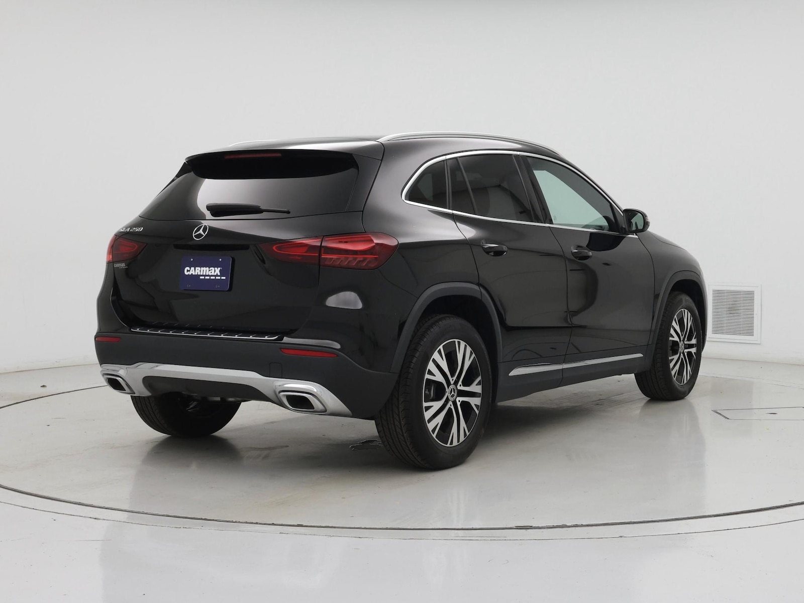 2025 Mercedes-Benz GLA GLA250 - Photo 9