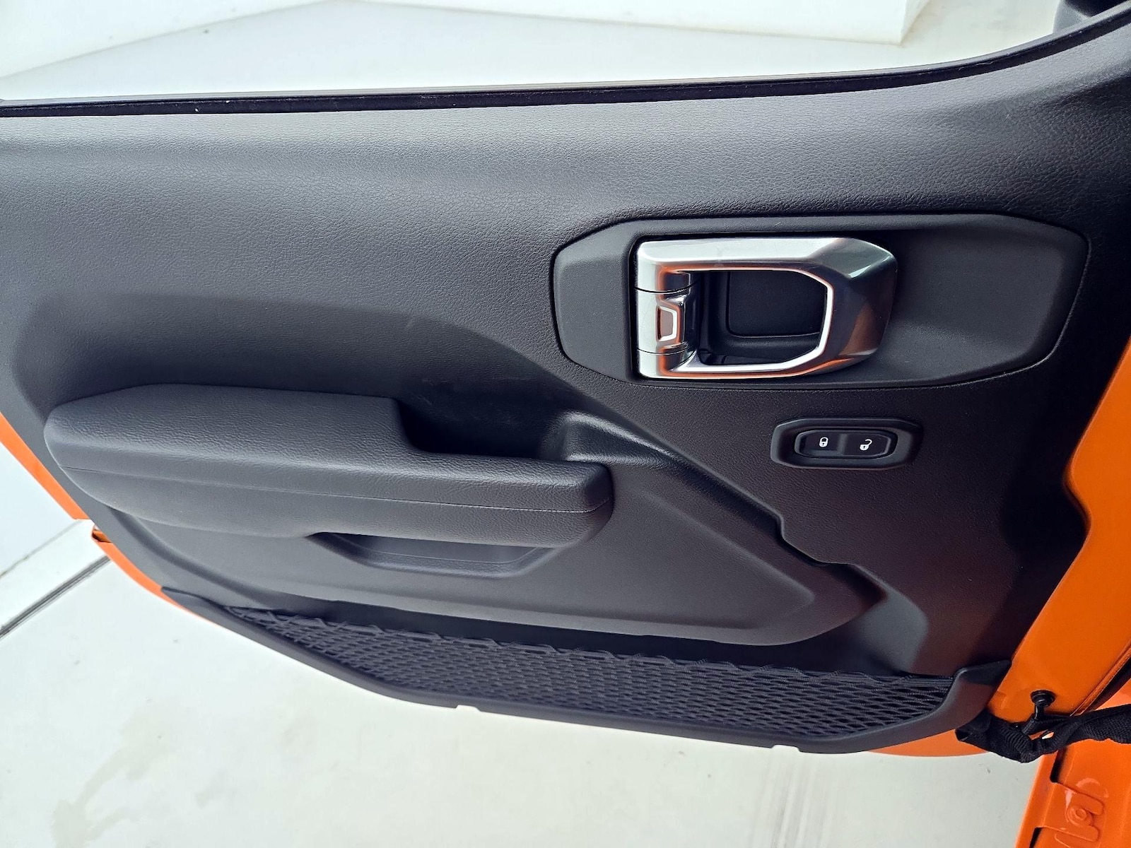 2025 Jeep Wrangler 2-Door Sport - Photo 13