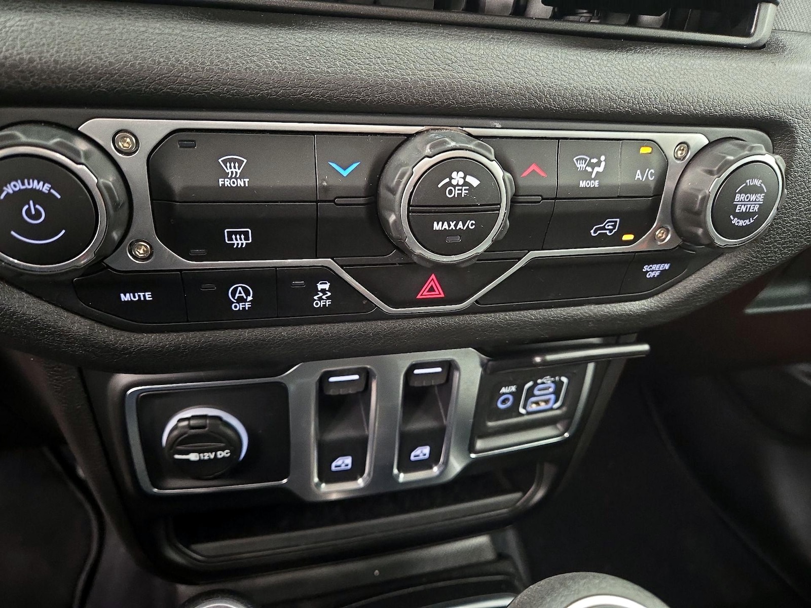 2025 Jeep Wrangler 2-Door Sport - Photo 17