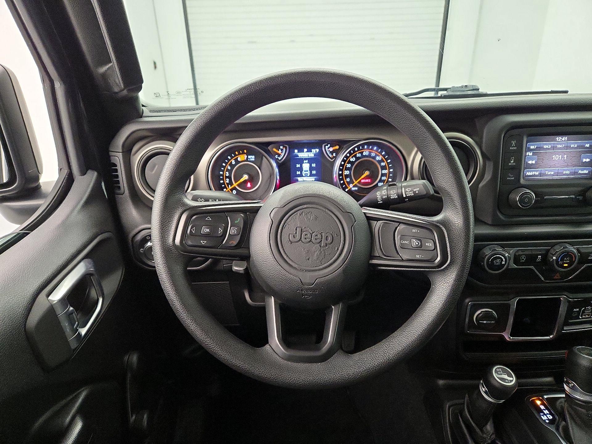 Thumbnail: 2021 Jeep Wrangler - 10