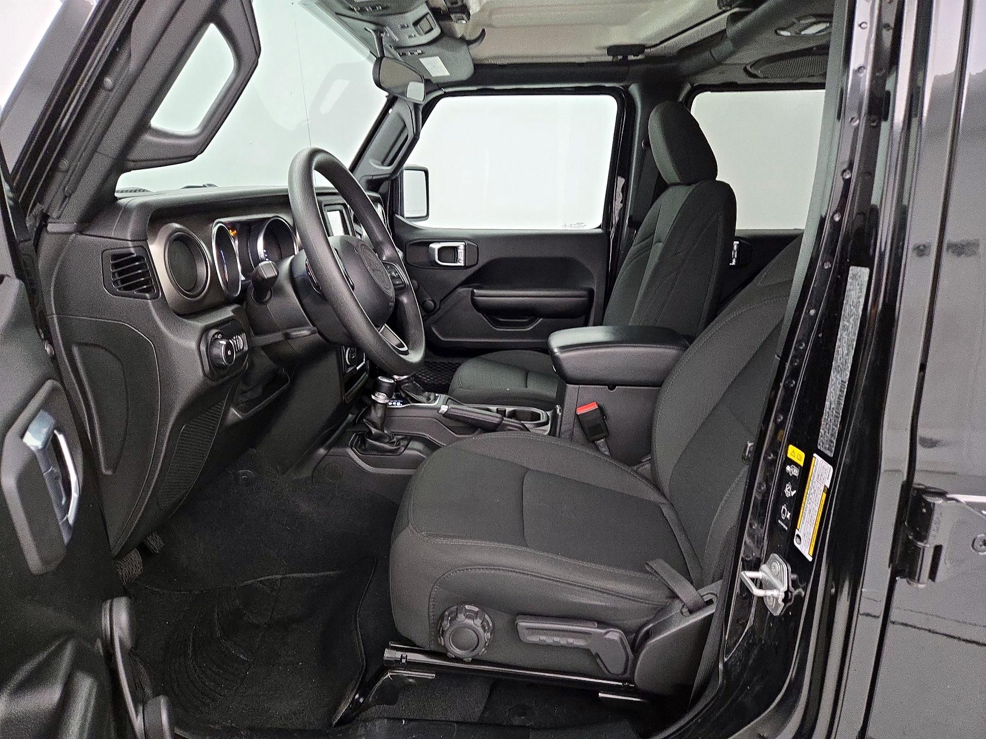 Thumbnail: 2021 Jeep Wrangler - 11