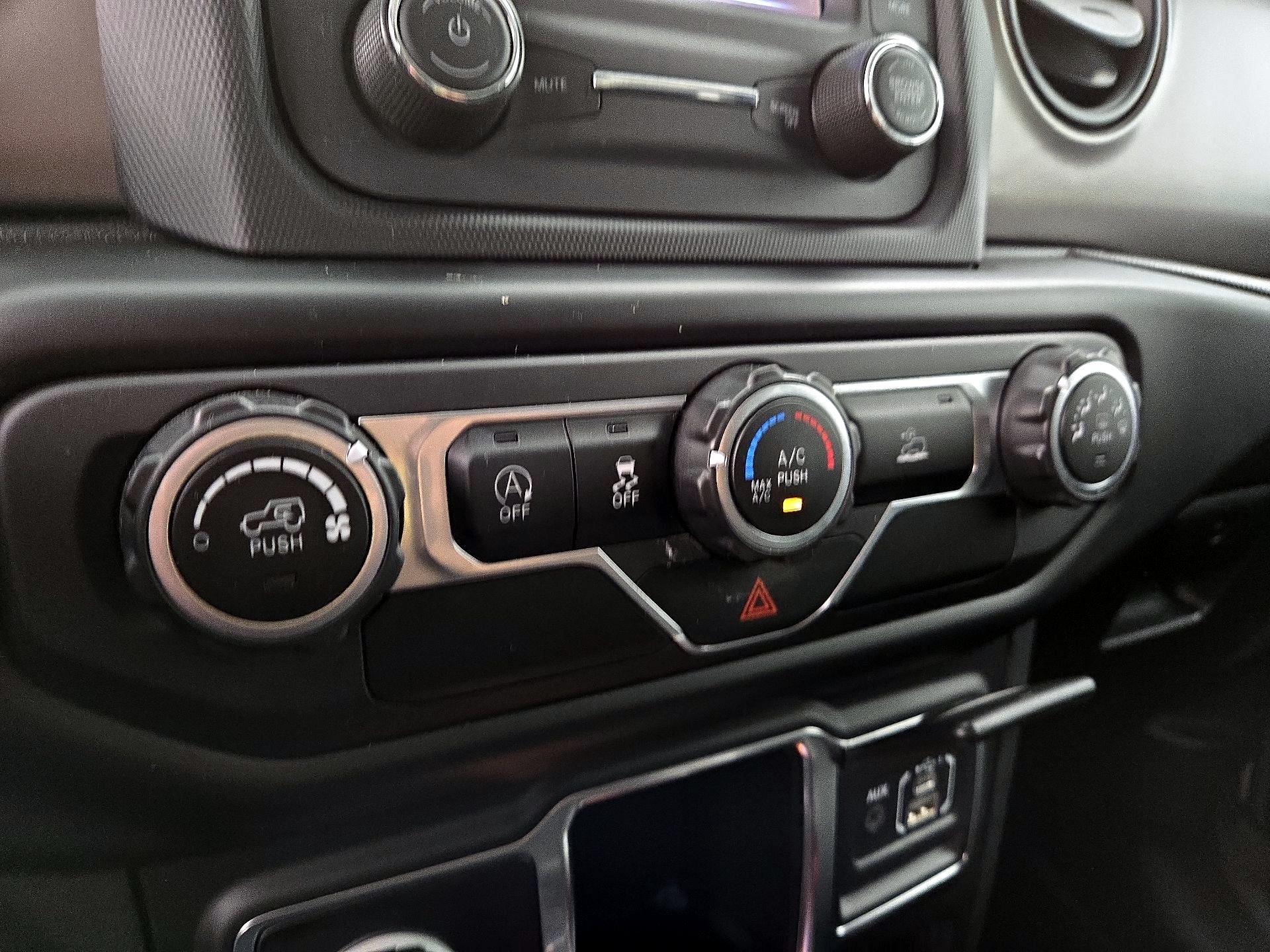 Thumbnail: 2021 Jeep Wrangler - 16