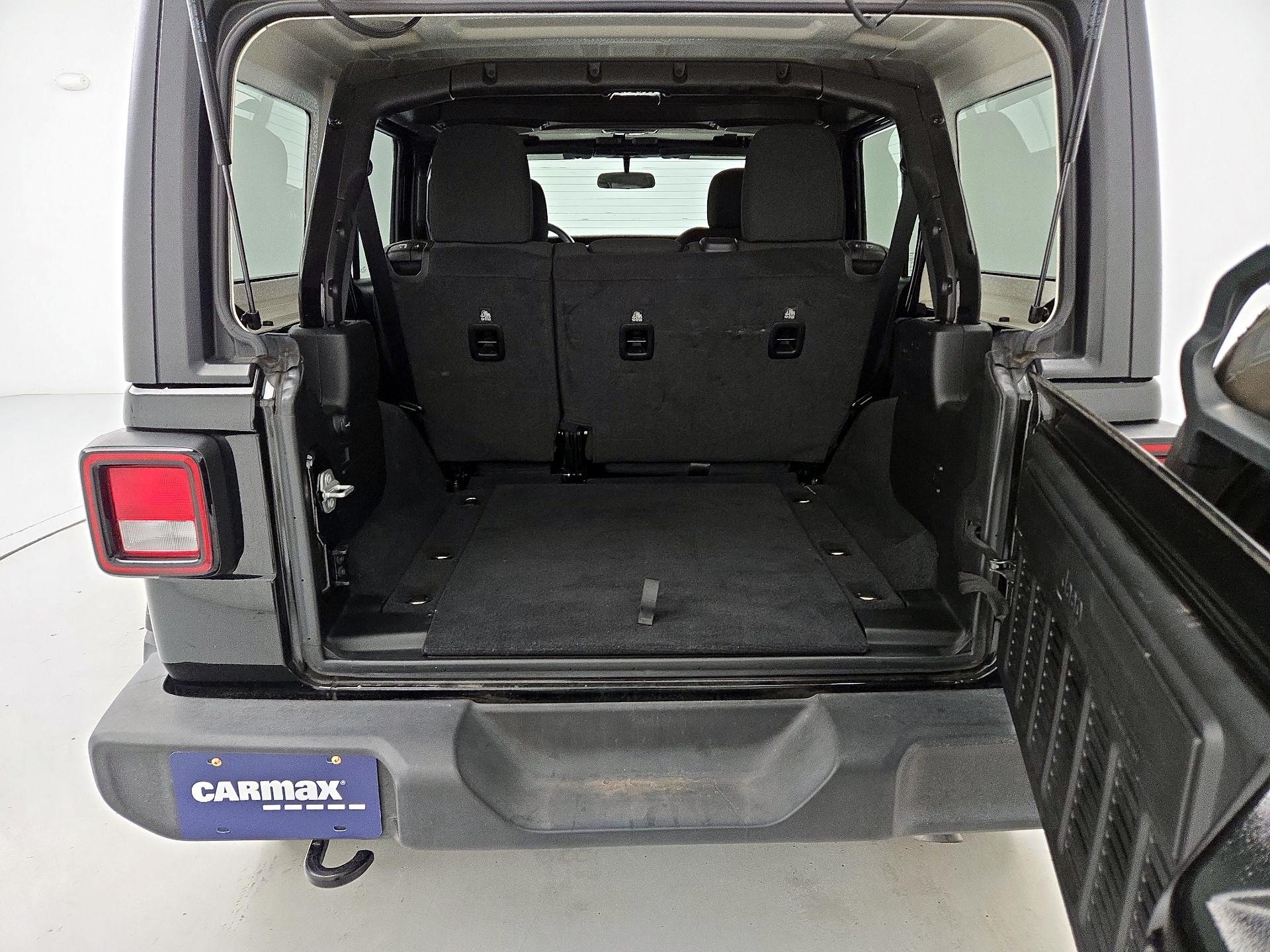 Thumbnail: 2021 Jeep Wrangler - 20