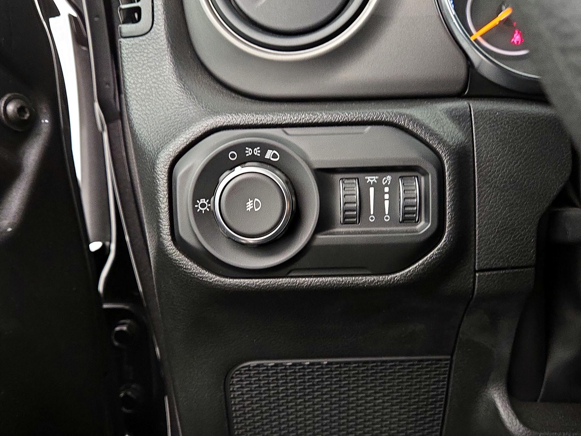 Thumbnail: 2022 Jeep Wrangler - 13