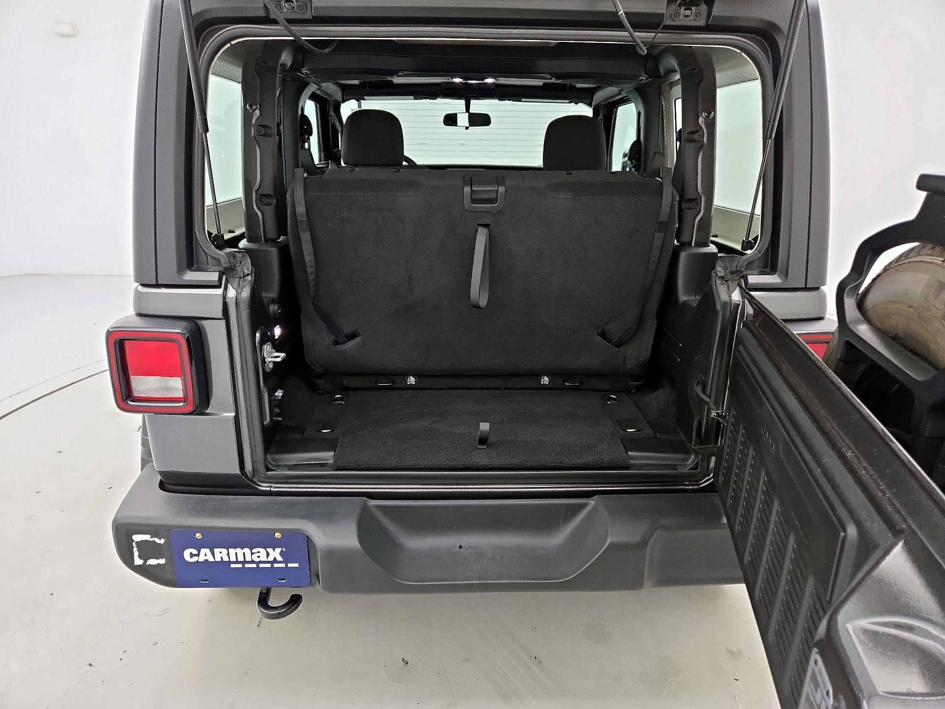 Thumbnail: 2022 Jeep Wrangler - 20