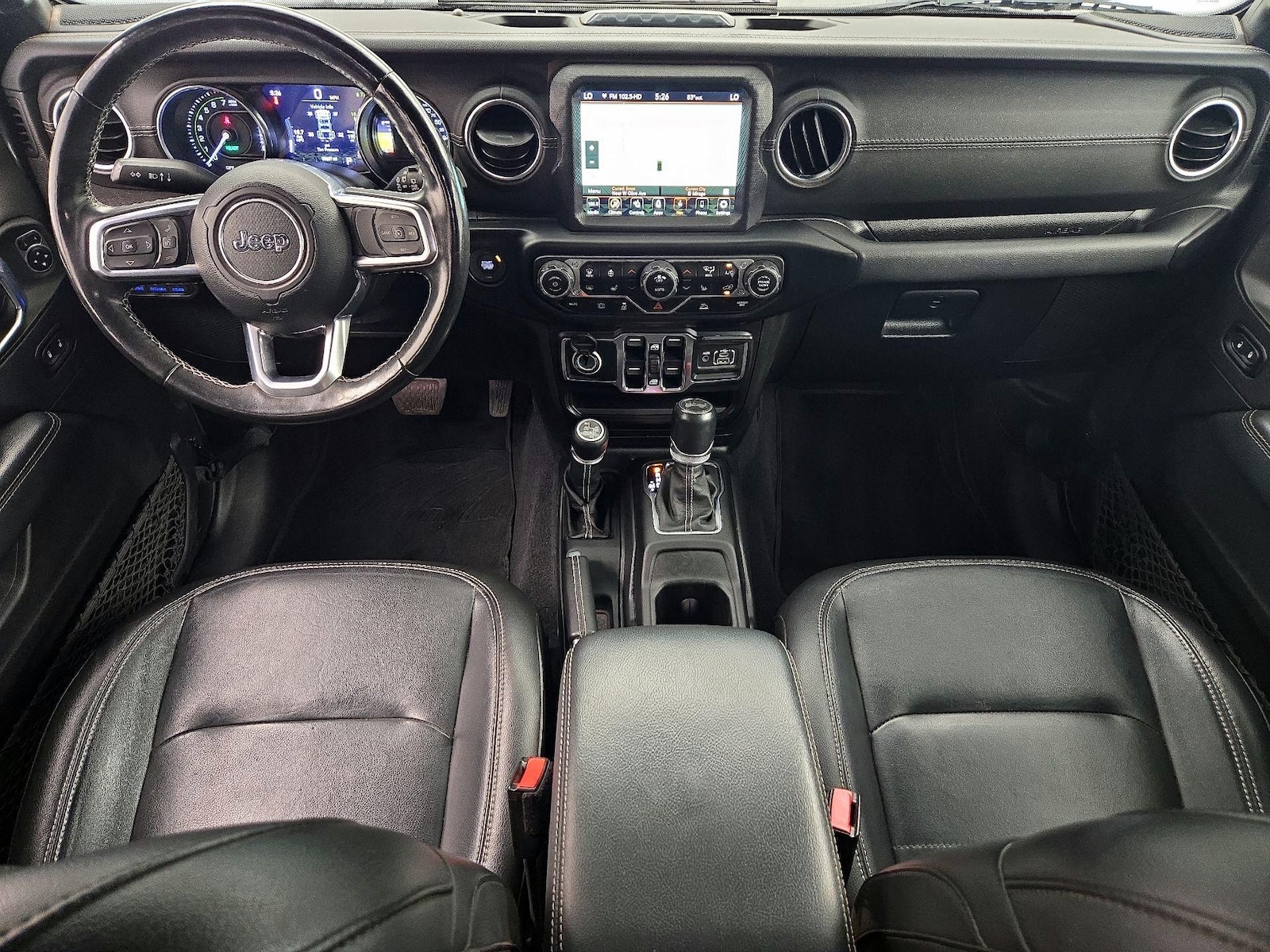 Apple CarPlay® & Android Auto™