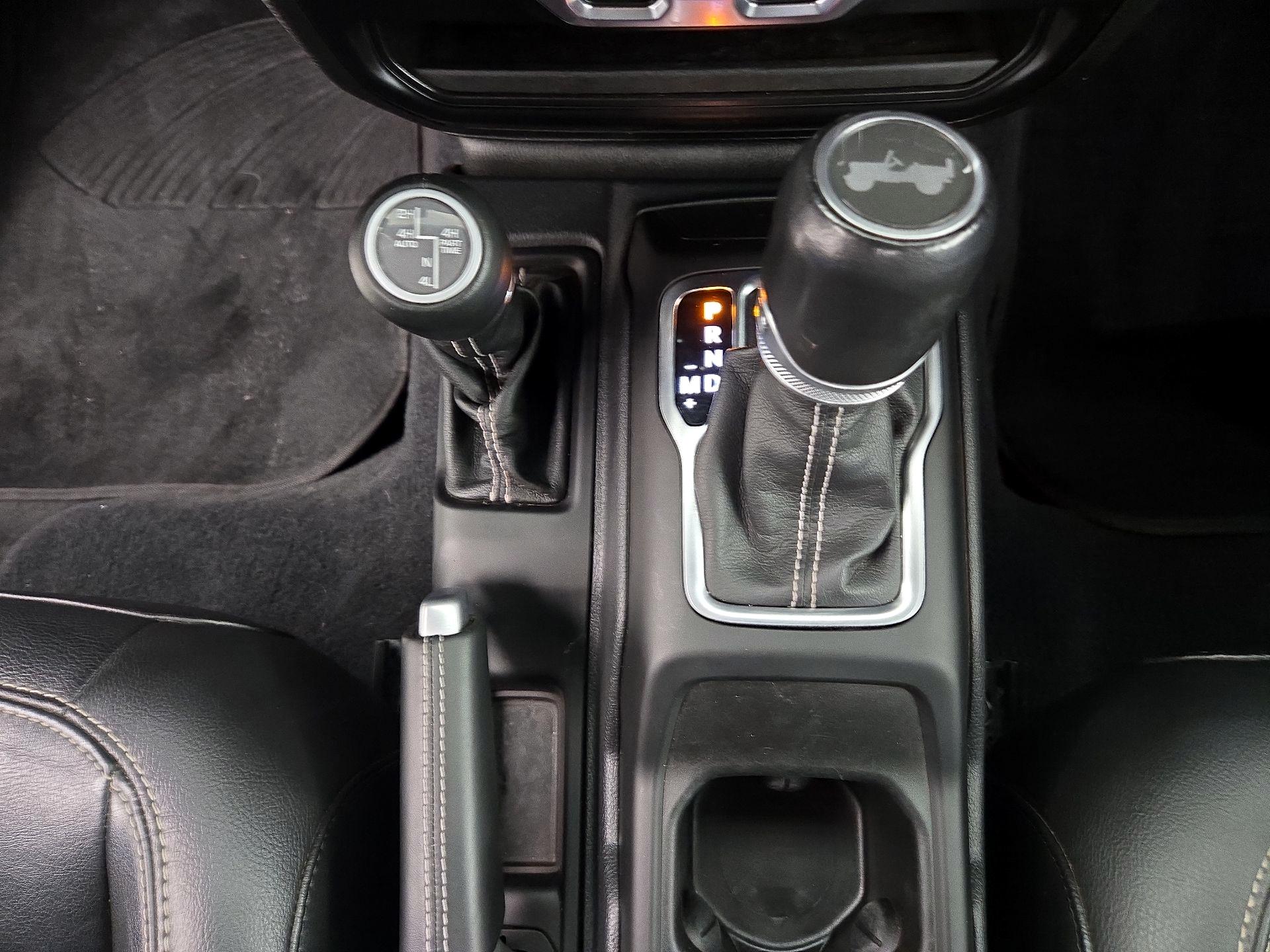 Thumbnail: 2021 Jeep Wrangler - 18