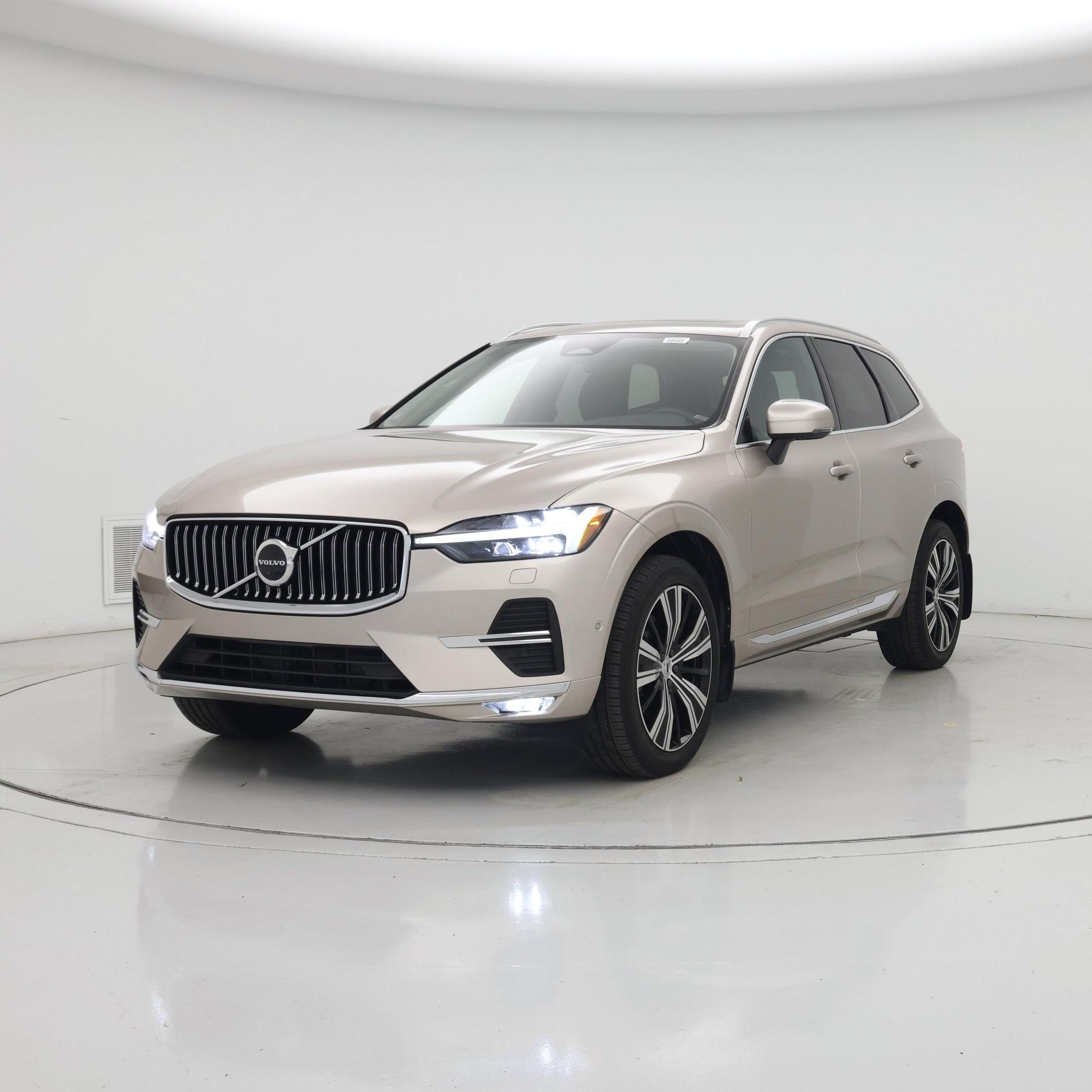 Thumbnail: 2023 Volvo XC60 - 4