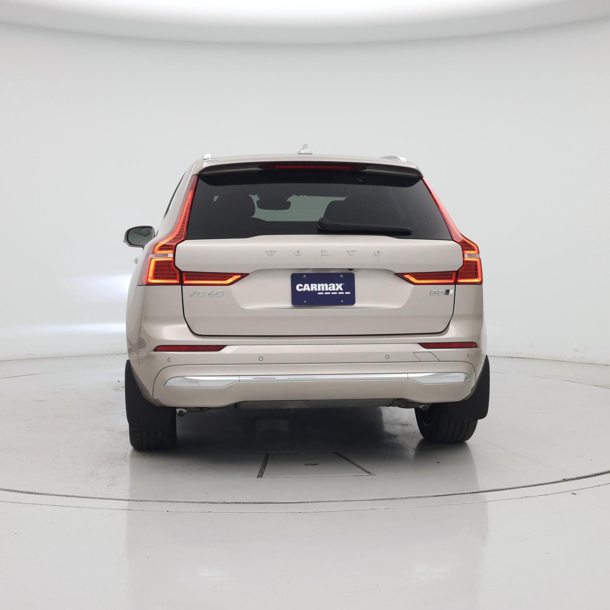 Thumbnail: 2023 Volvo XC60 - 6