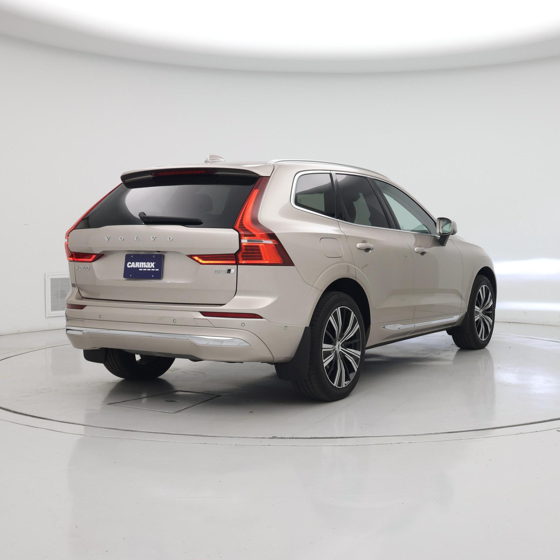 Thumbnail: 2023 Volvo XC60 - 8