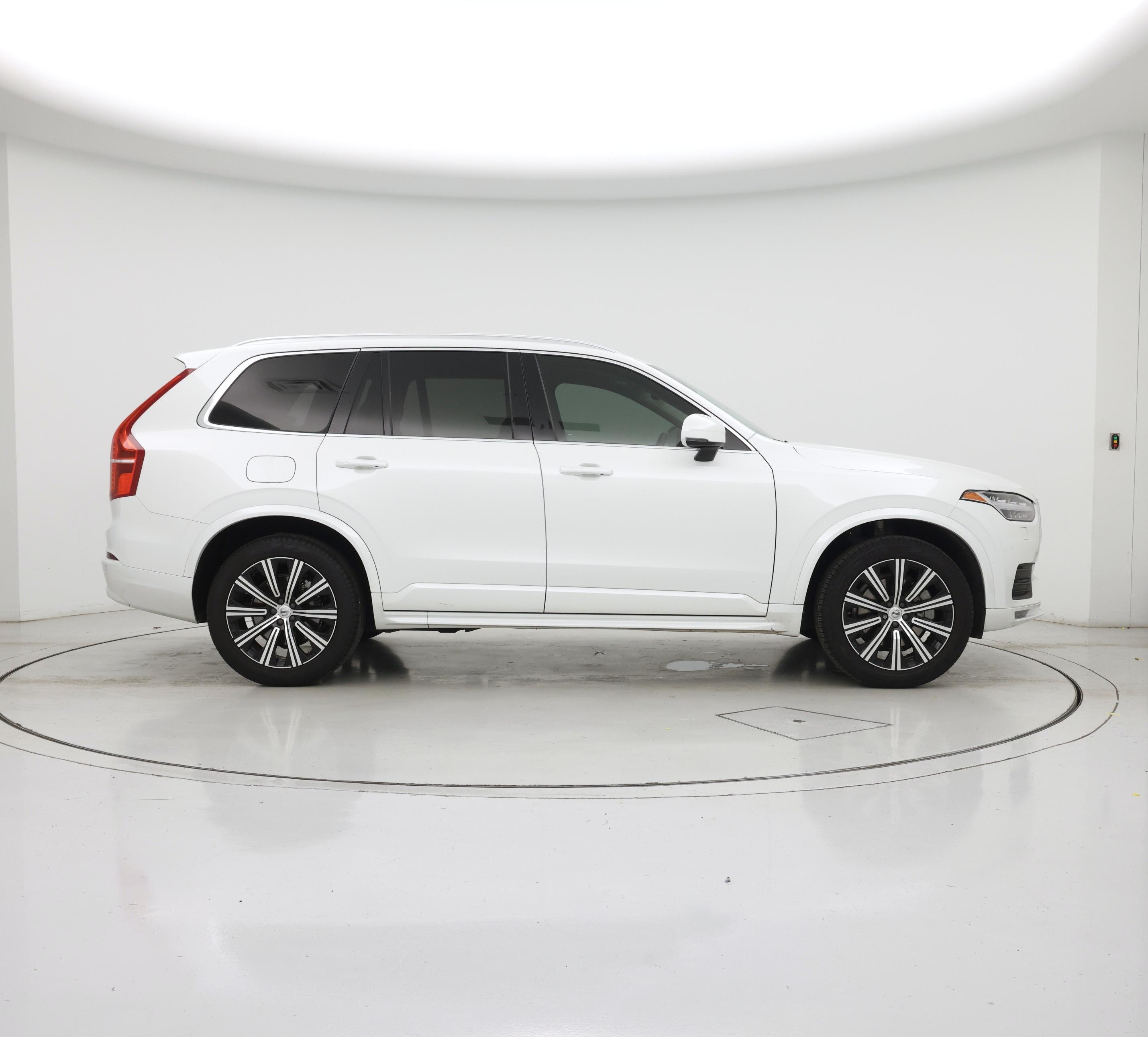 Thumbnail: 2023 Volvo XC90 - 7