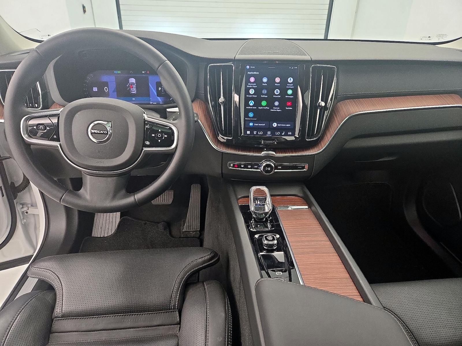 2023 Volvo XC60 Ultimate - Photo 10