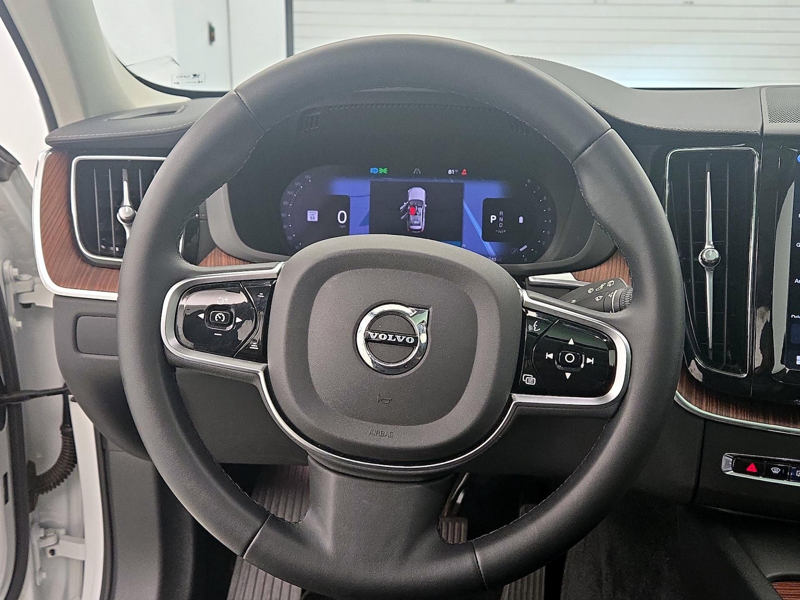 2023 Volvo XC60 Ultimate - Photo 11