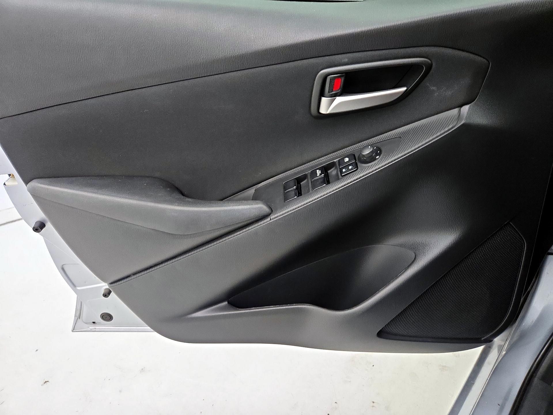 Thumbnail: 2020 Toyota Yaris - 12
