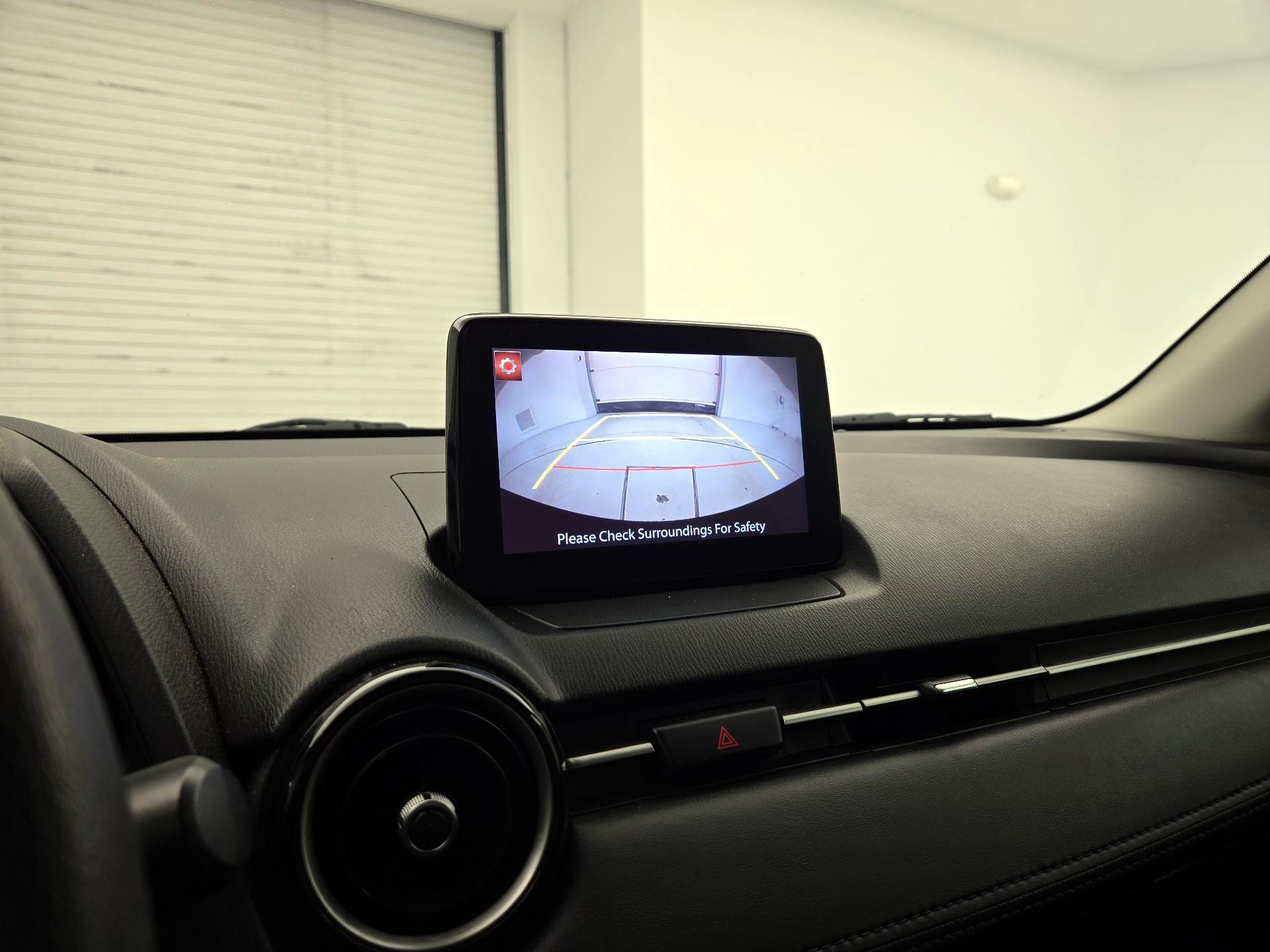 Thumbnail: 2020 Toyota Yaris - 14