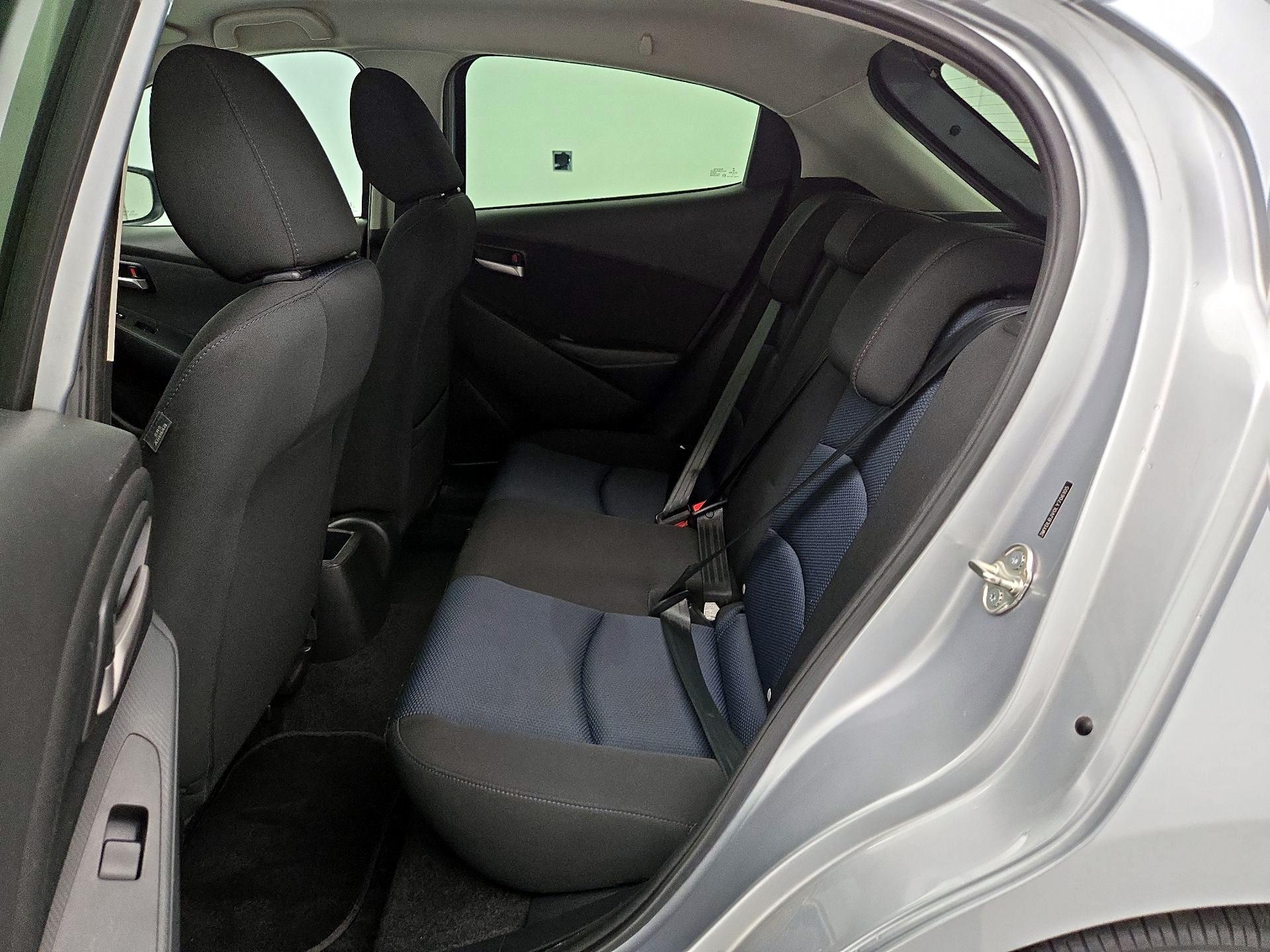Thumbnail: 2020 Toyota Yaris - 19