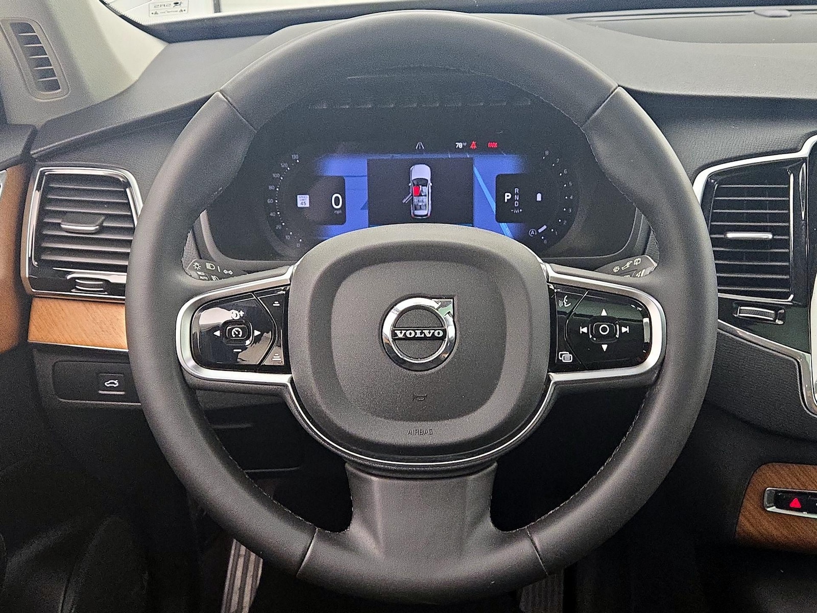 2024 Volvo XC90 Plus - Photo 11