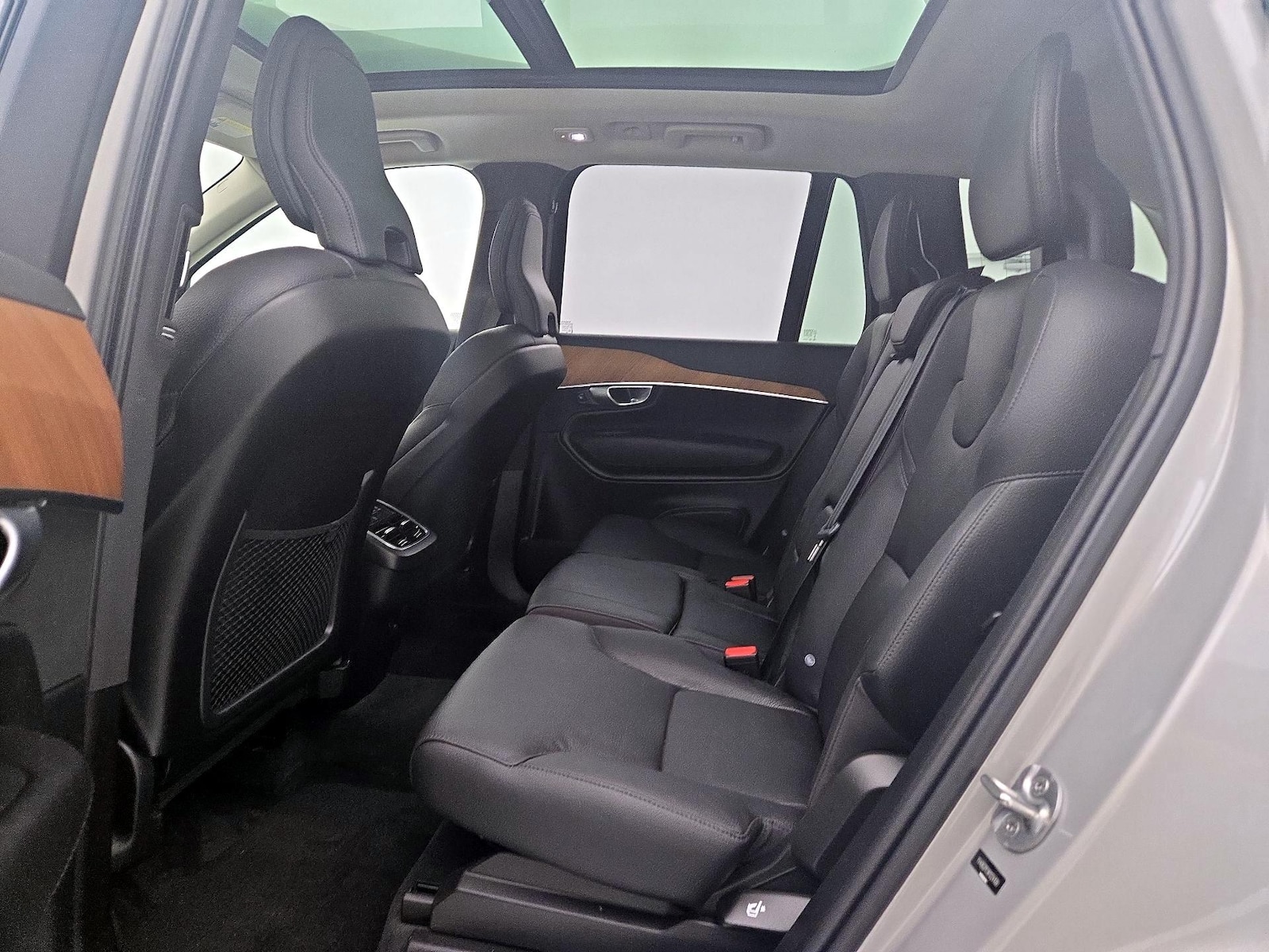 2024 Volvo XC90 Plus - Photo 22