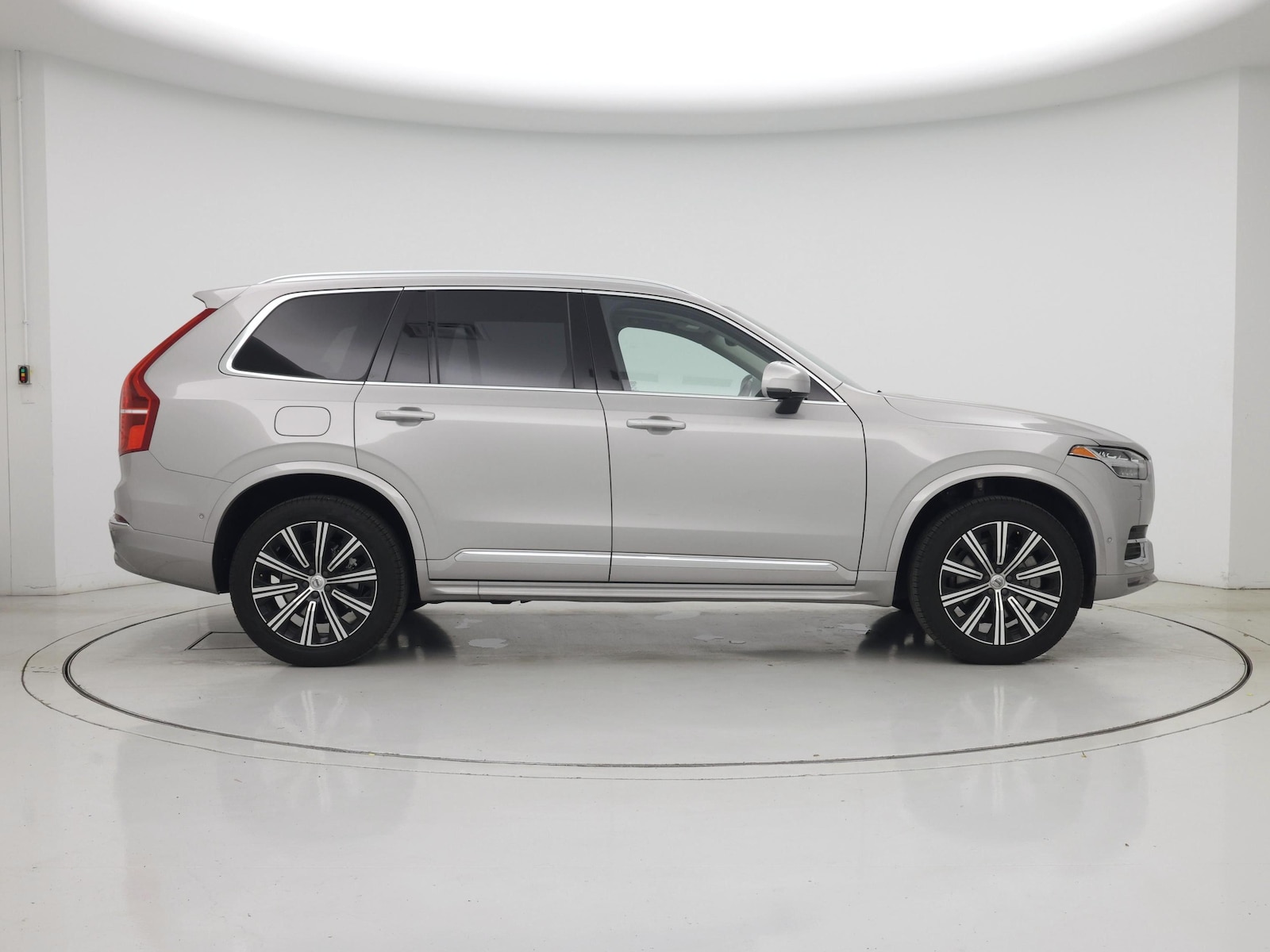 2024 Volvo XC90 Plus - Photo 8