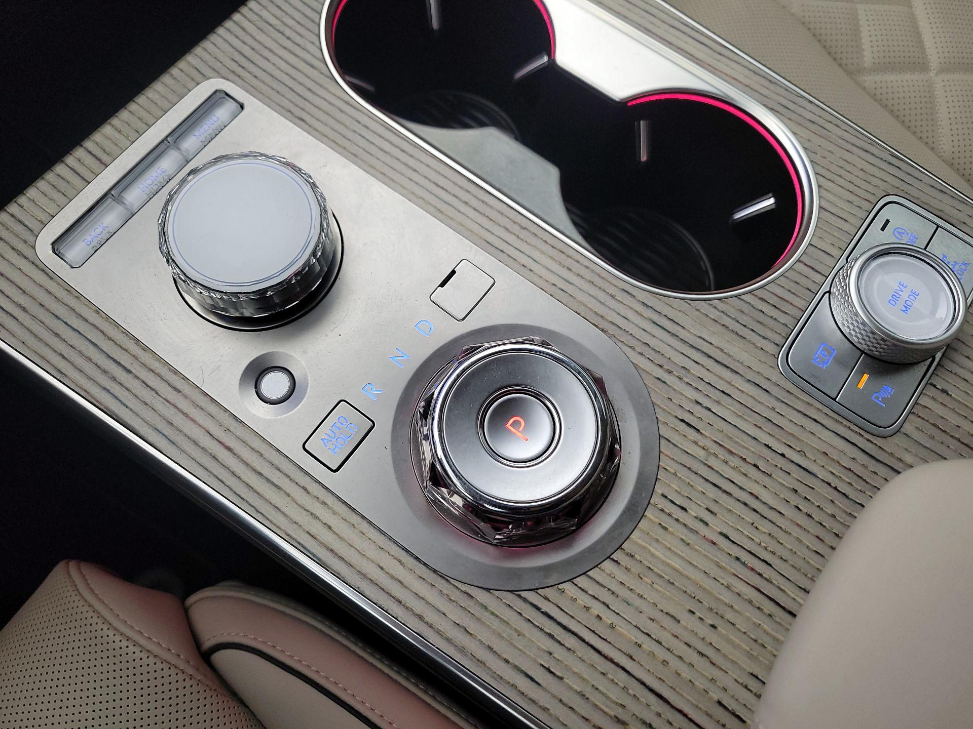 Thumbnail: 2025 Genesis GV80 - 18
