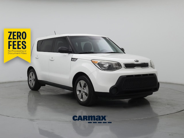 White 2016 Kia Soul Wagon Manual