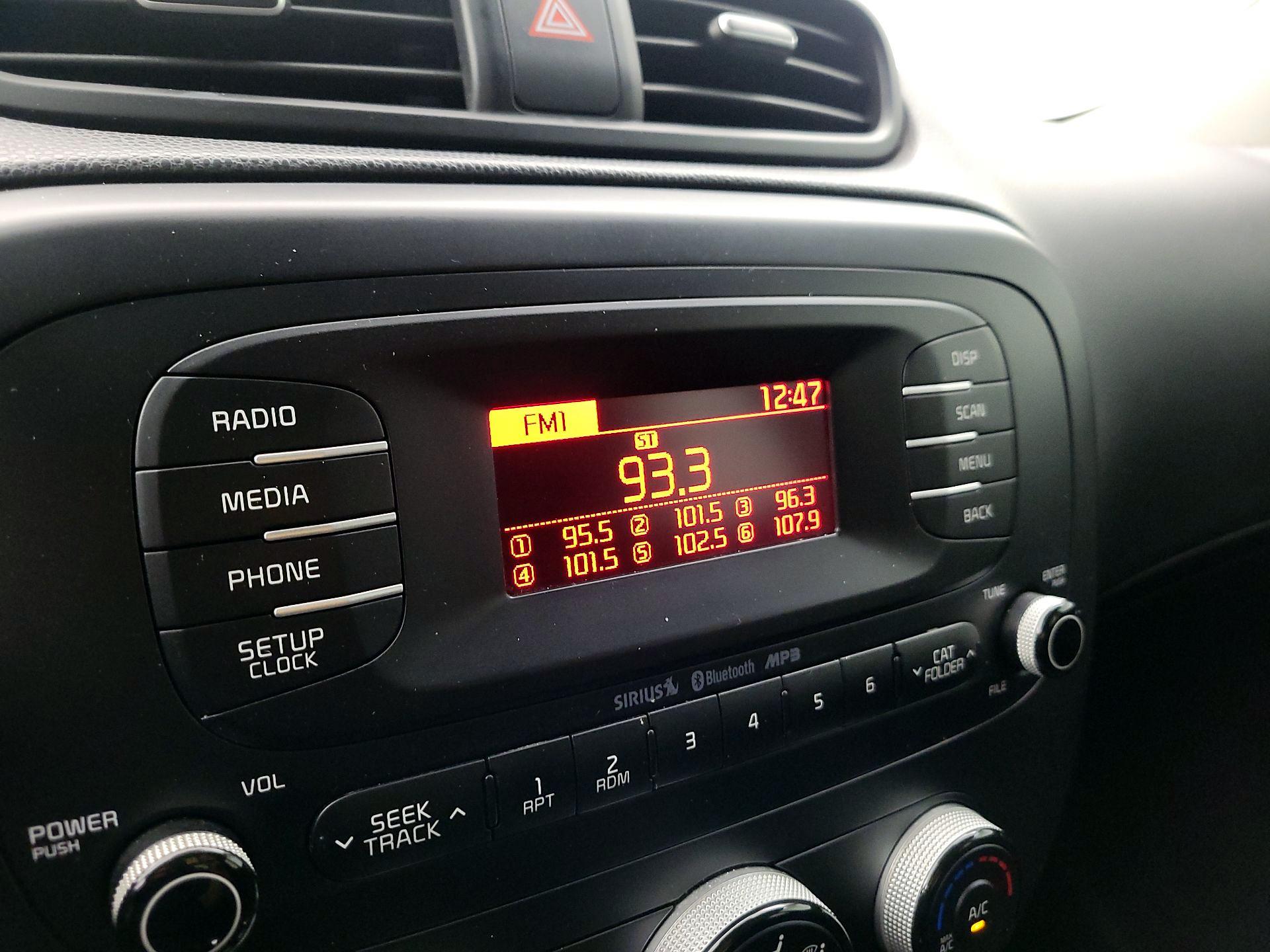 Thumbnail: 2016 Kia Soul - 14