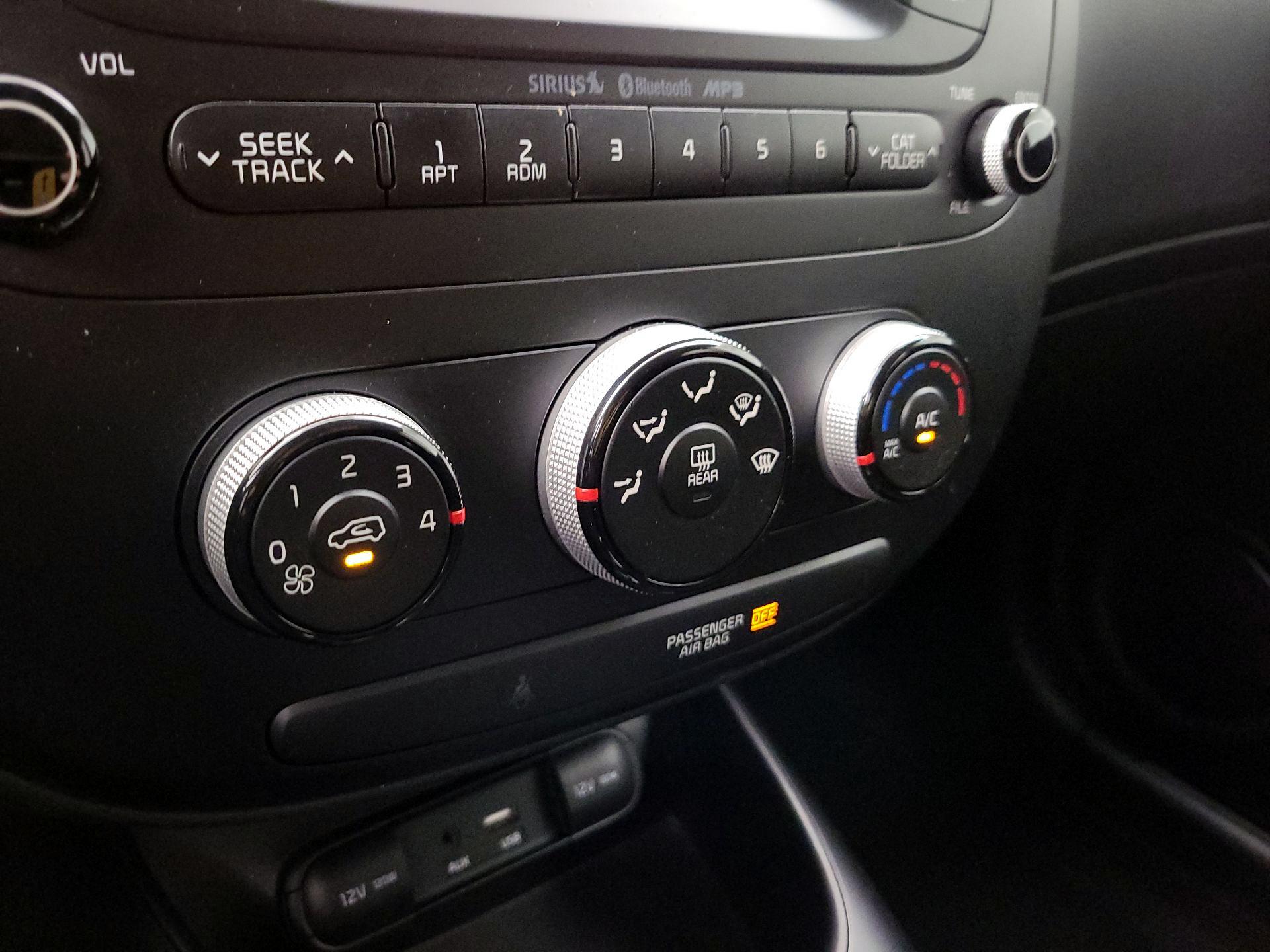 Thumbnail: 2016 Kia Soul - 15