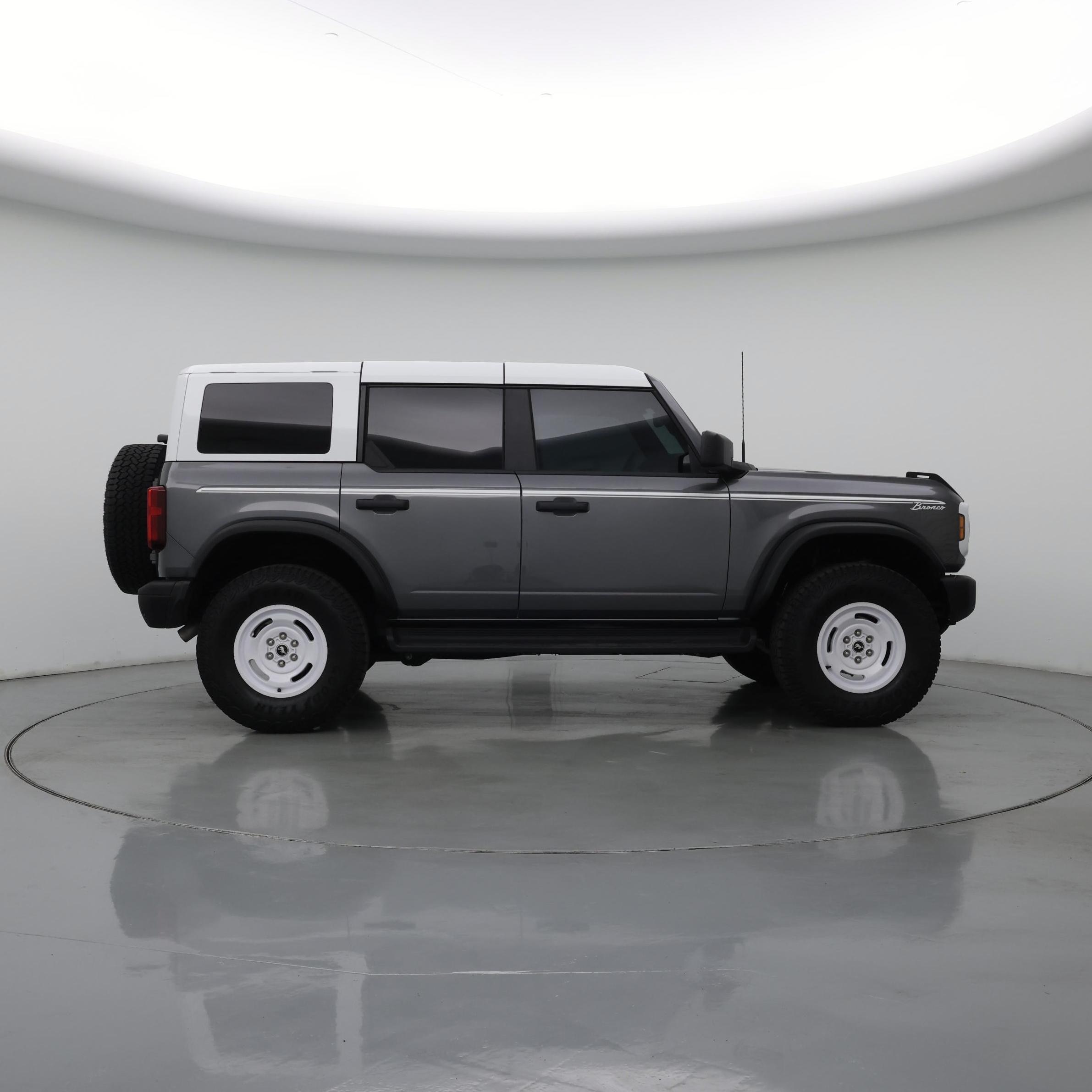 Thumbnail: 2025 Ford Bronco - 7