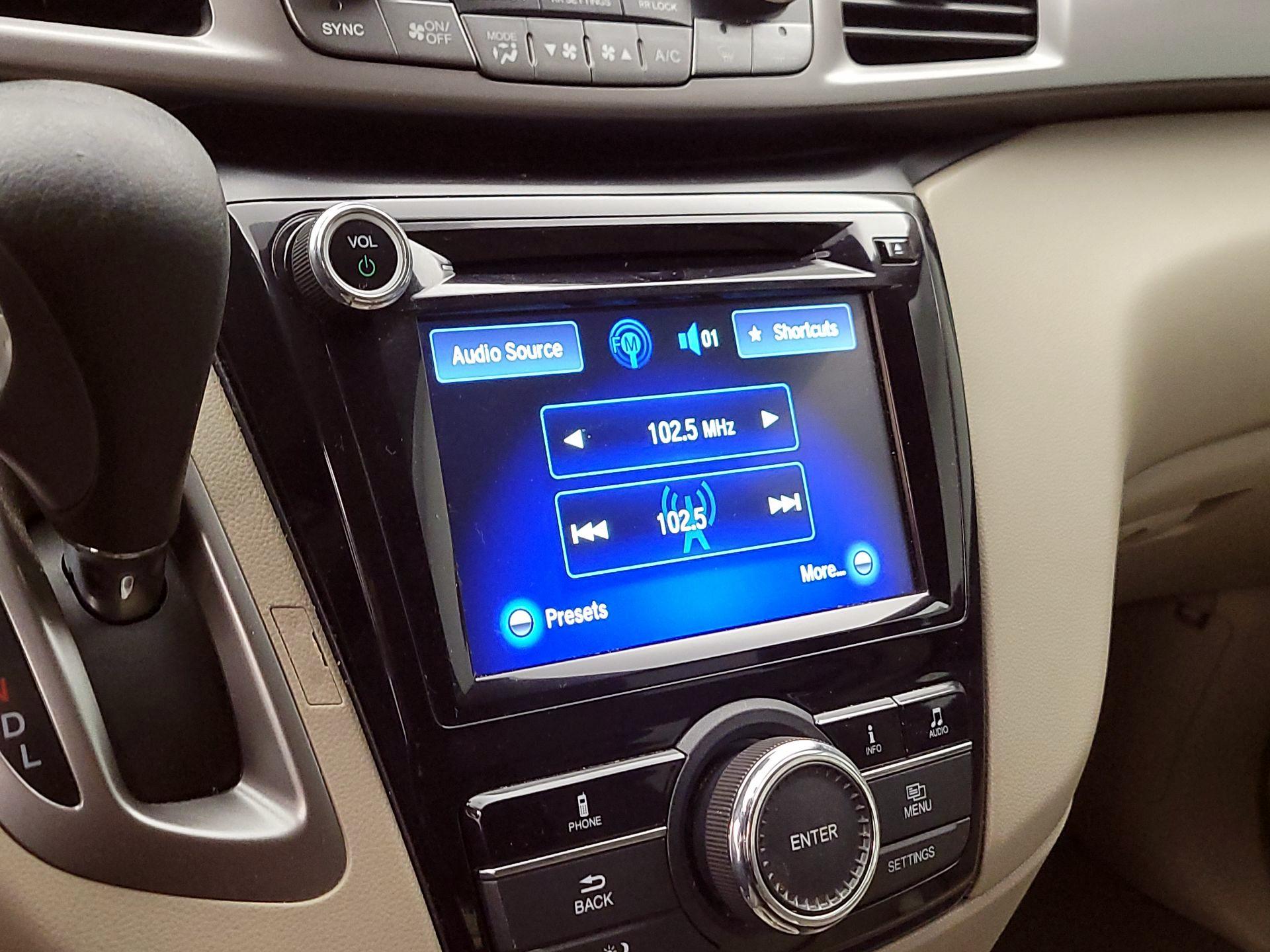 Thumbnail: 2016 Honda Odyssey - 15