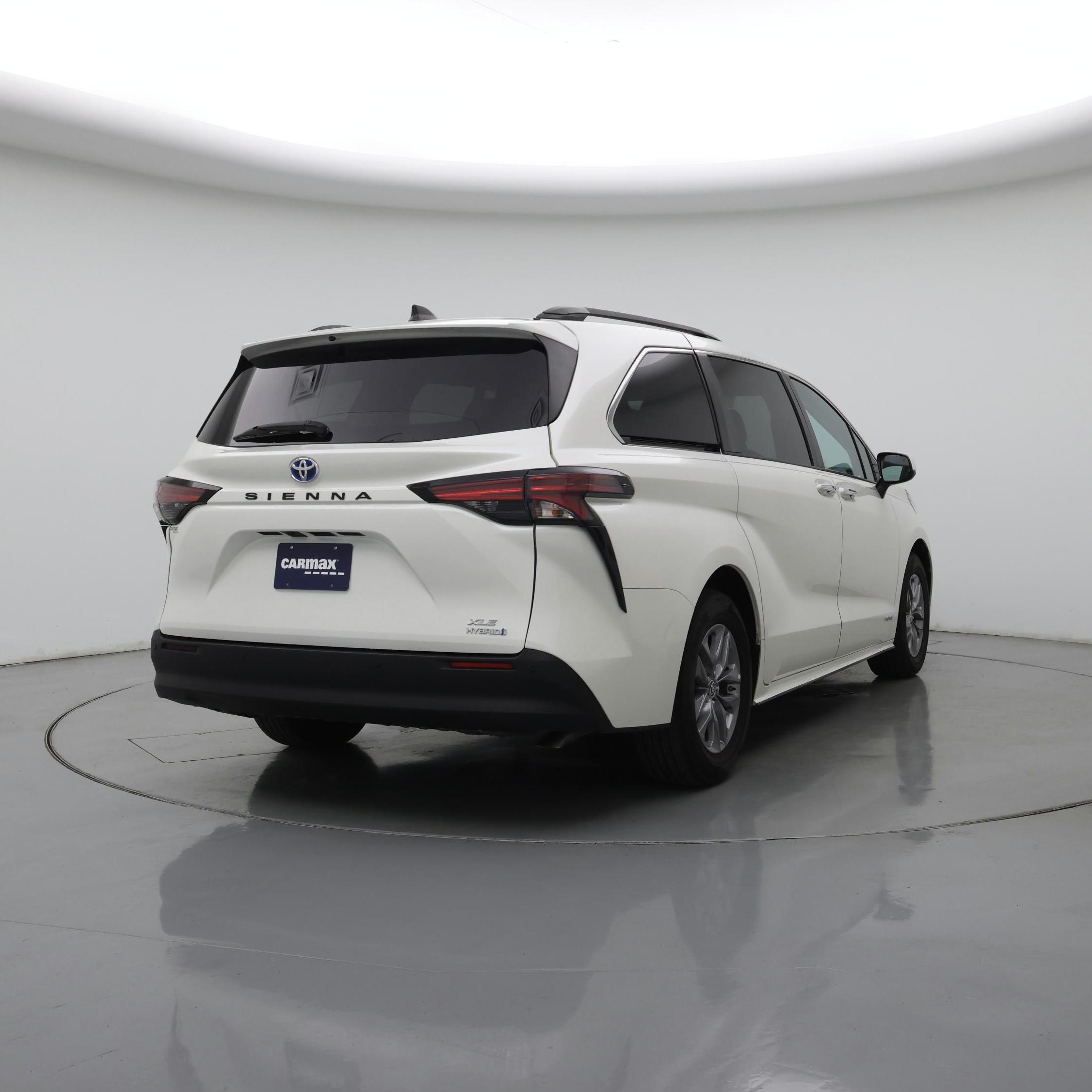Thumbnail: 2021 Toyota Sienna - 8