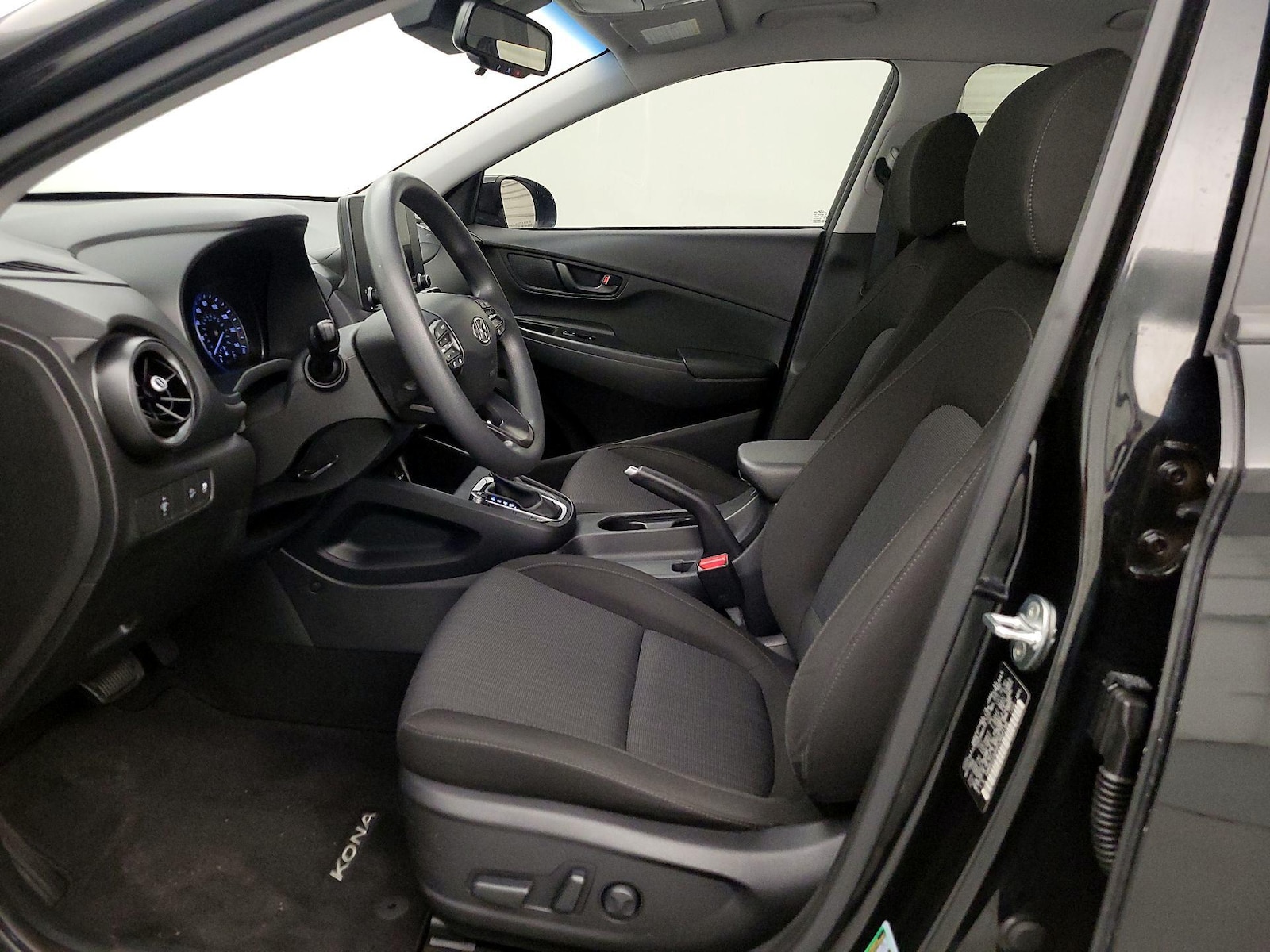 2023 Hyundai Kona SEL - Photo 12