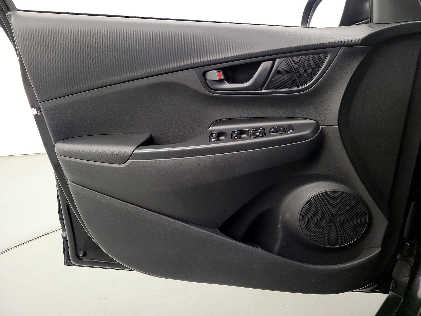 2023 Hyundai Kona SEL - Photo 13