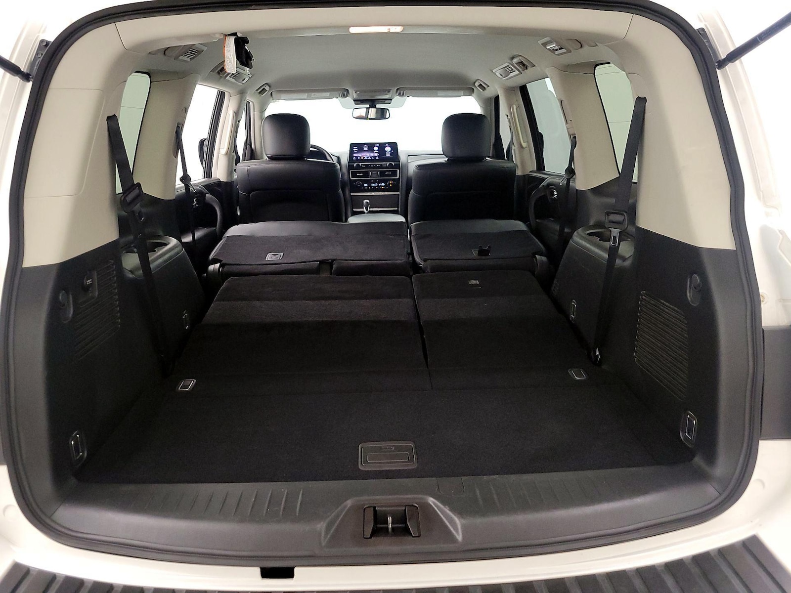2024 Nissan Armada SV - Photo 24