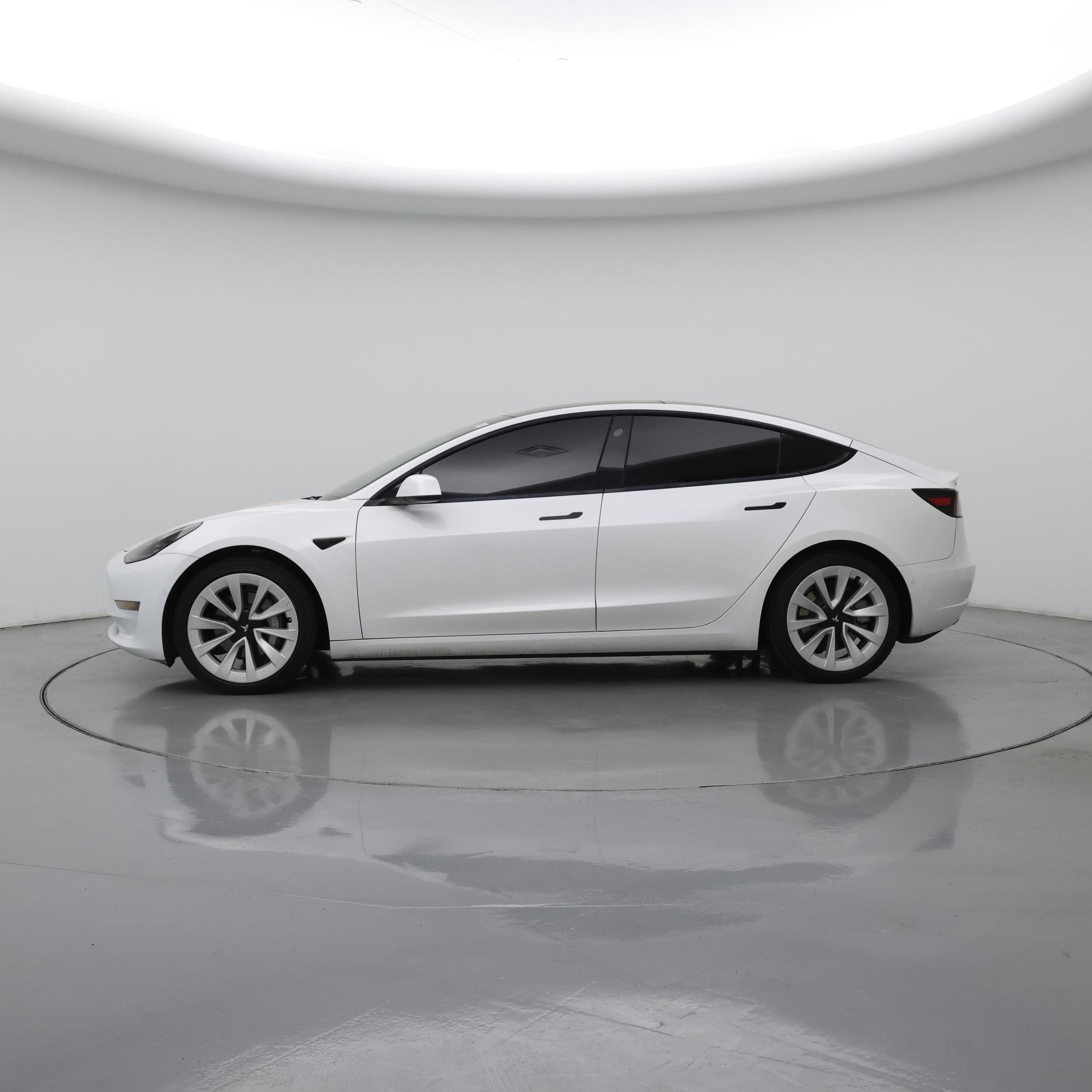 Thumbnail: 2022 Tesla Model 3 - 3