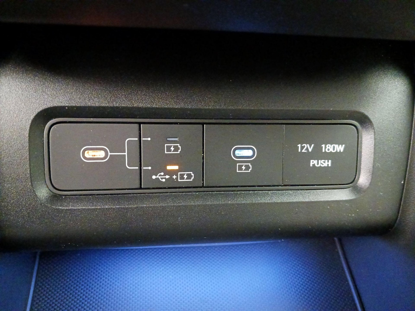 2025 Hyundai Tucson Limited - Photo 20