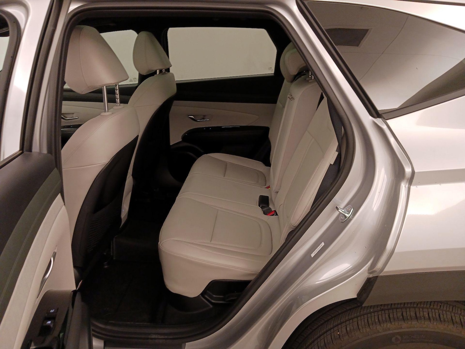 2025 Hyundai Tucson Limited - Photo 22