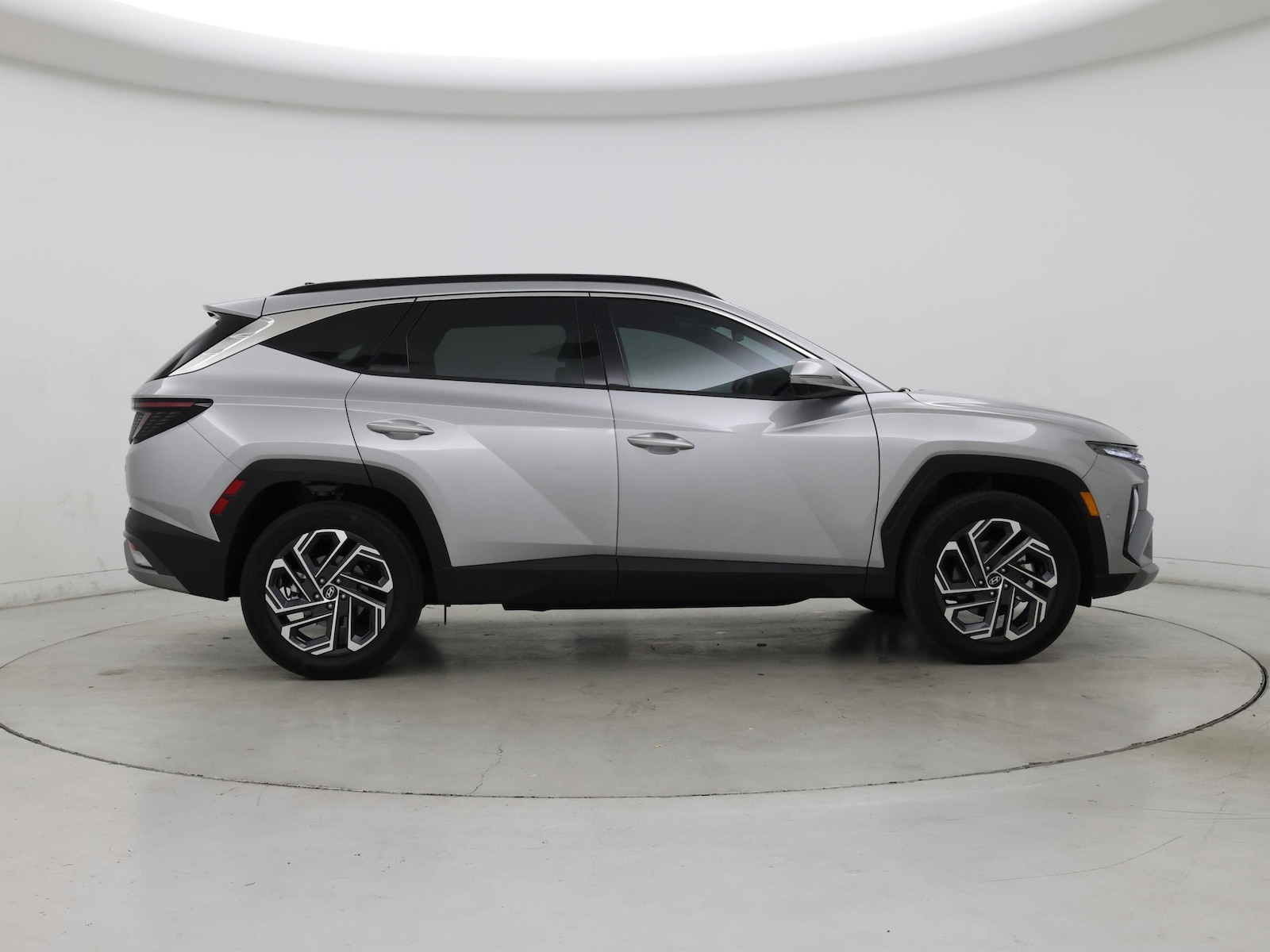 2025 Hyundai Tucson Limited - Photo 8