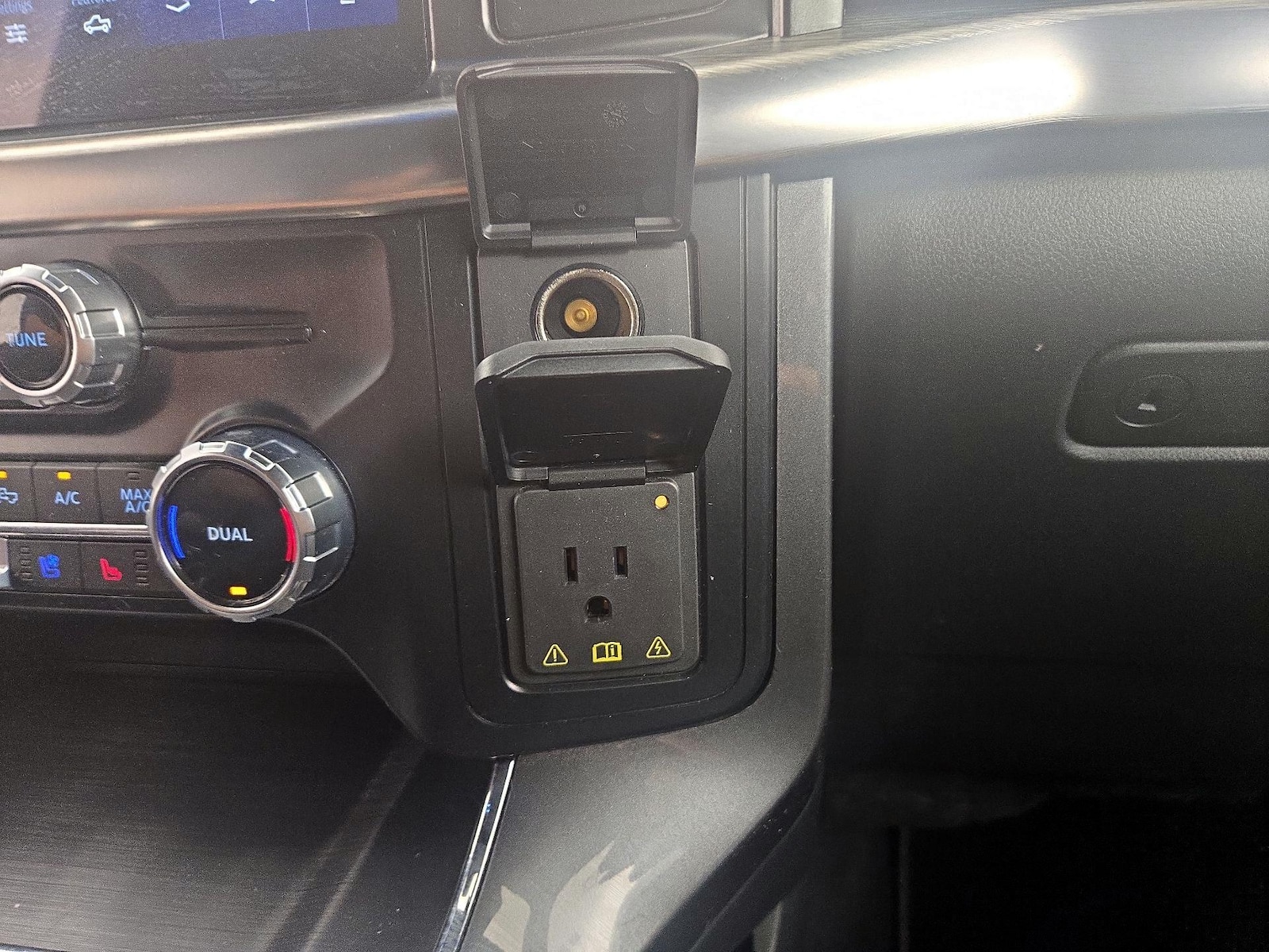 2023 Ford F-150 Lariat - Photo 20