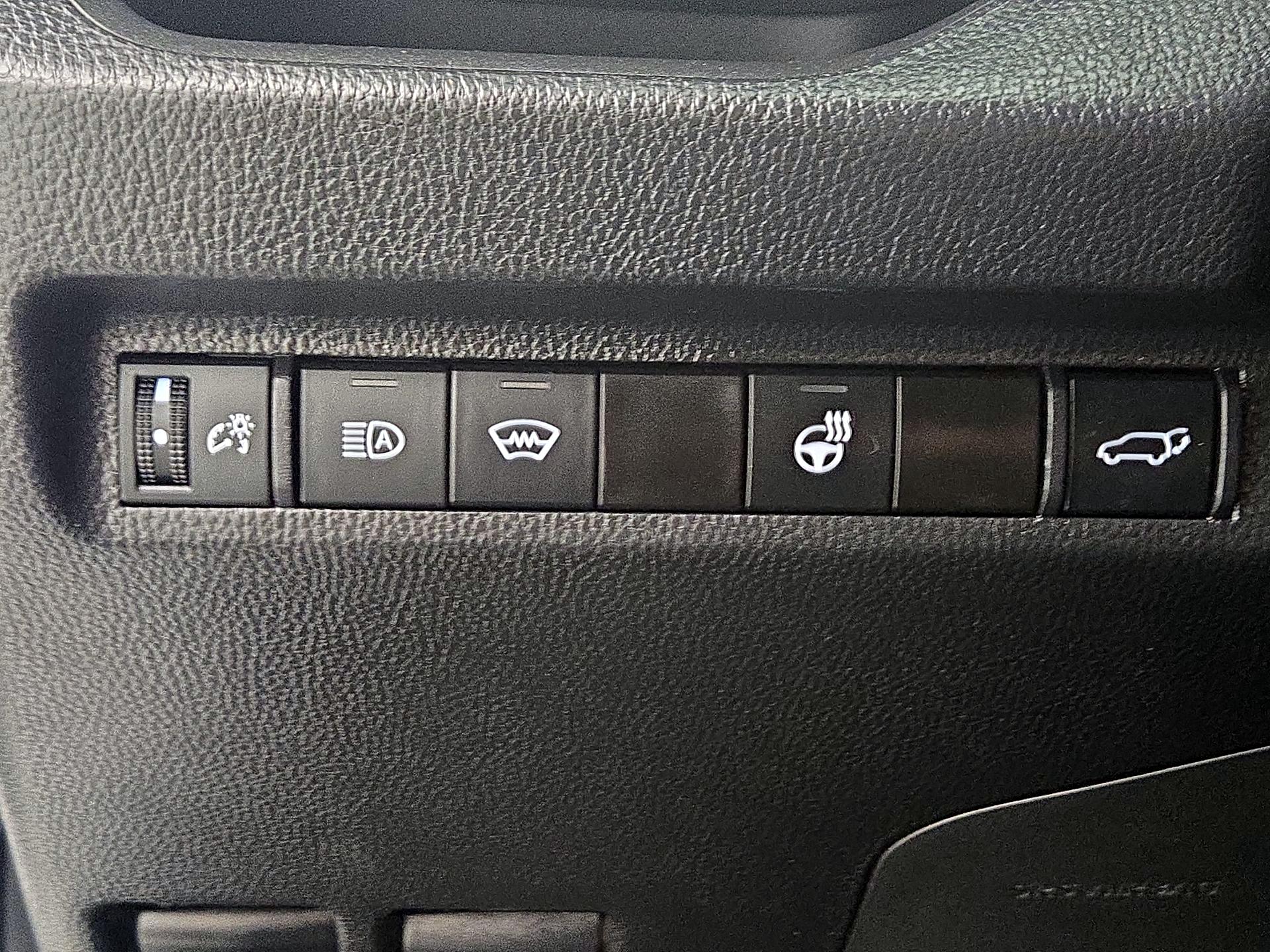 Thumbnail: 2023 Toyota RAV4 - 13