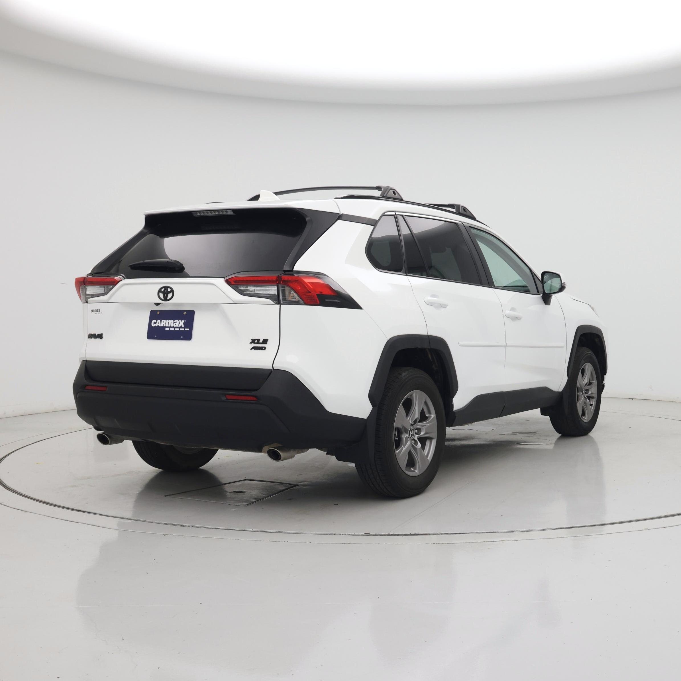 Thumbnail: 2023 Toyota RAV4 - 8