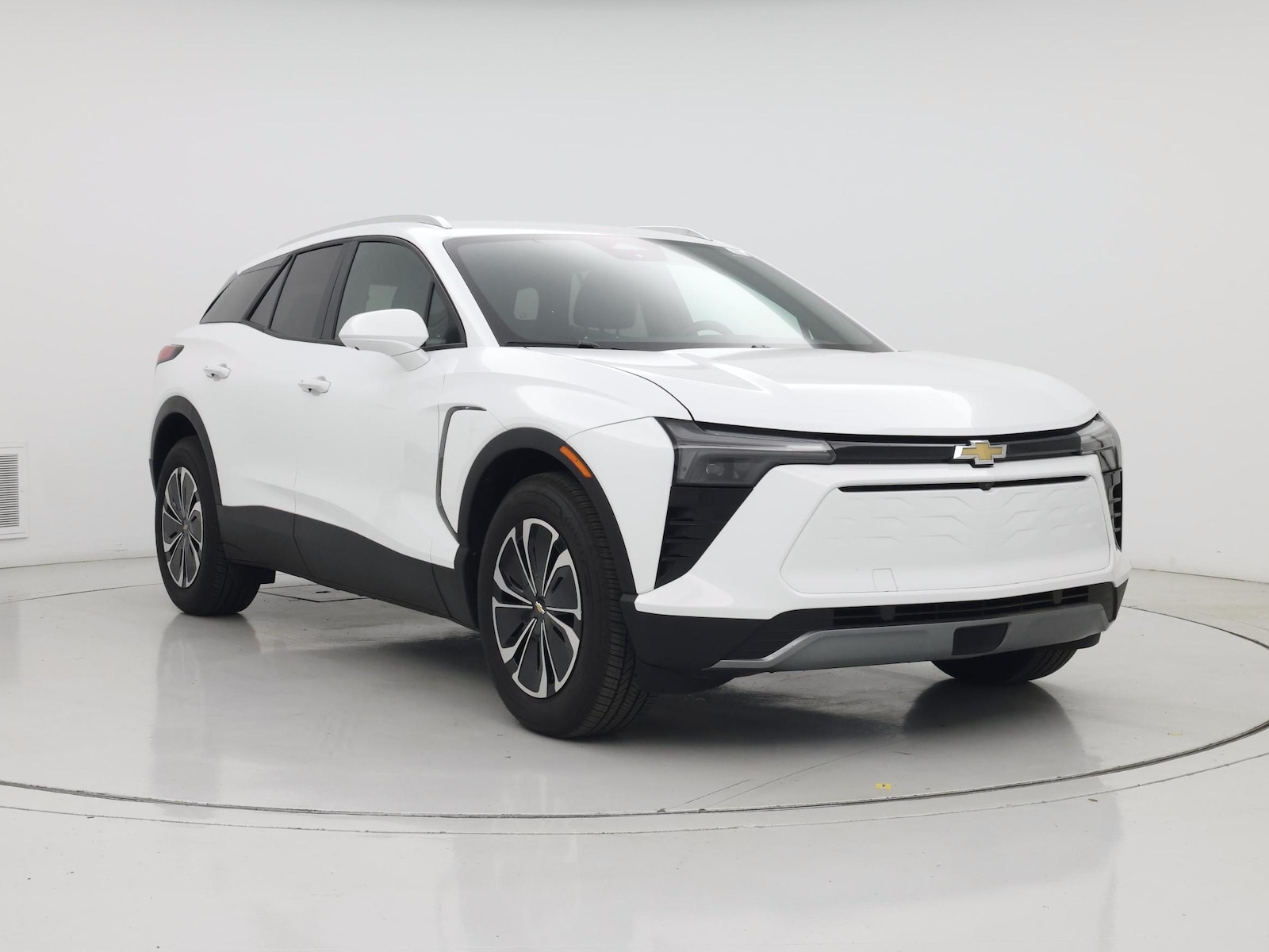 2024 Chevrolet Blazer EV LT - Photo 2