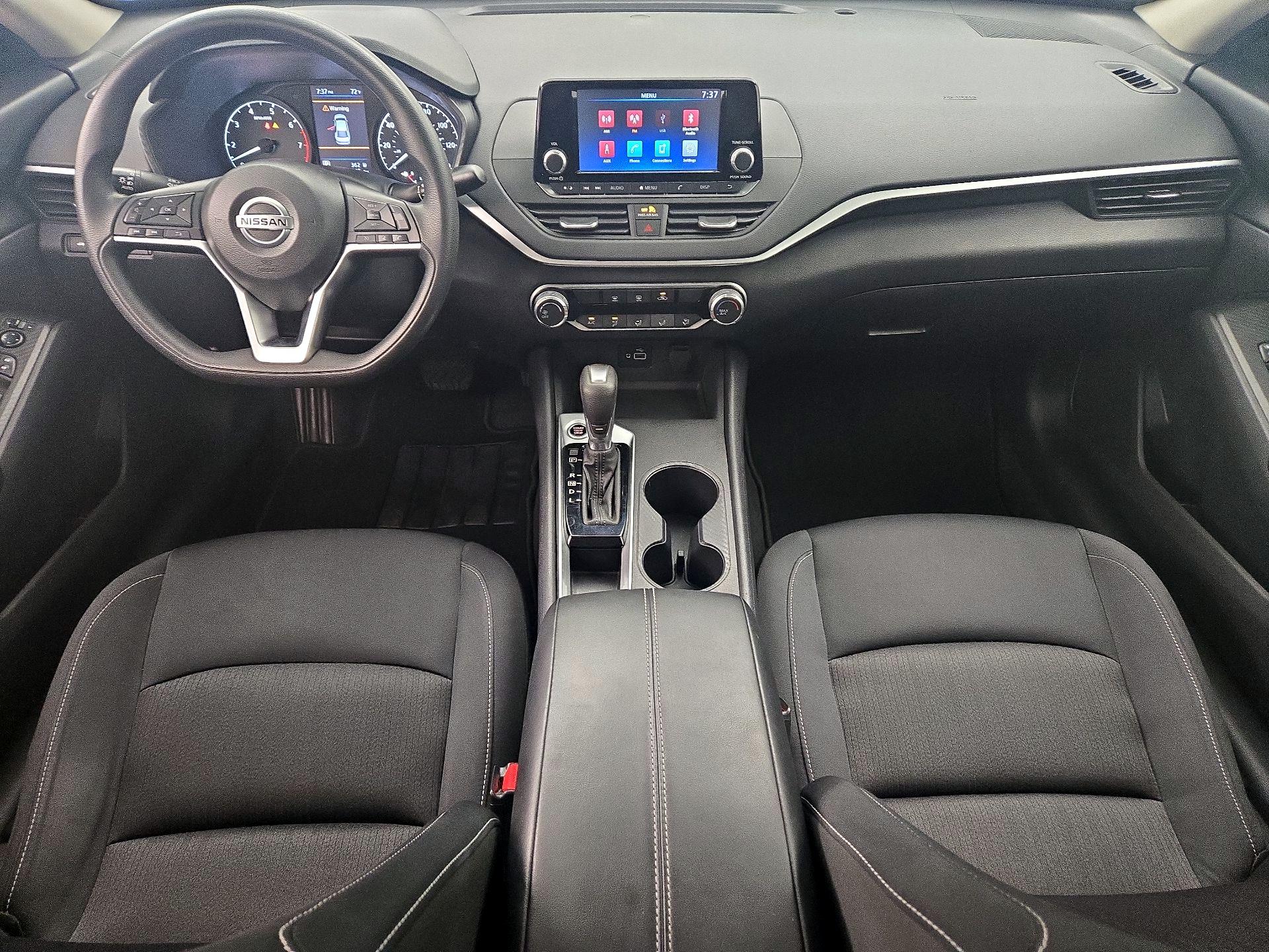 Thumbnail: 2022 Nissan Altima - 9