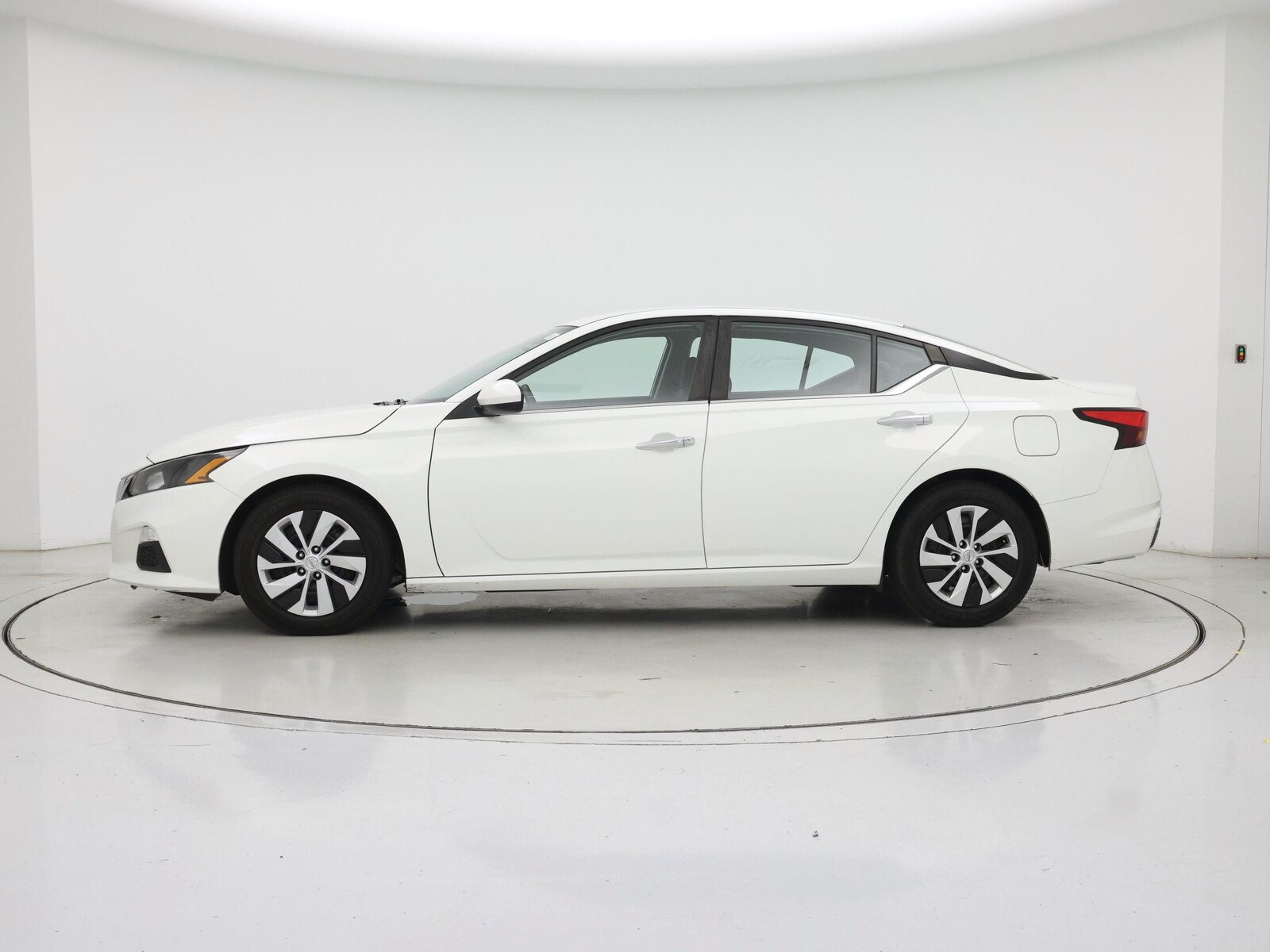2022 Nissan Altima S - Photo 4