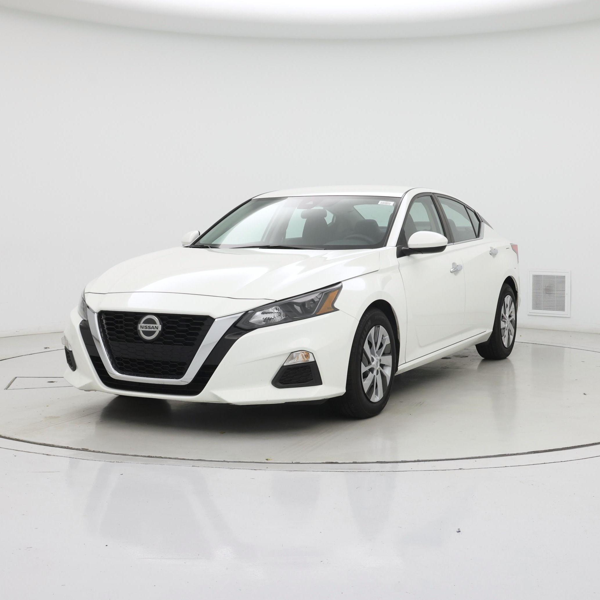Thumbnail: 2022 Nissan Altima - 4