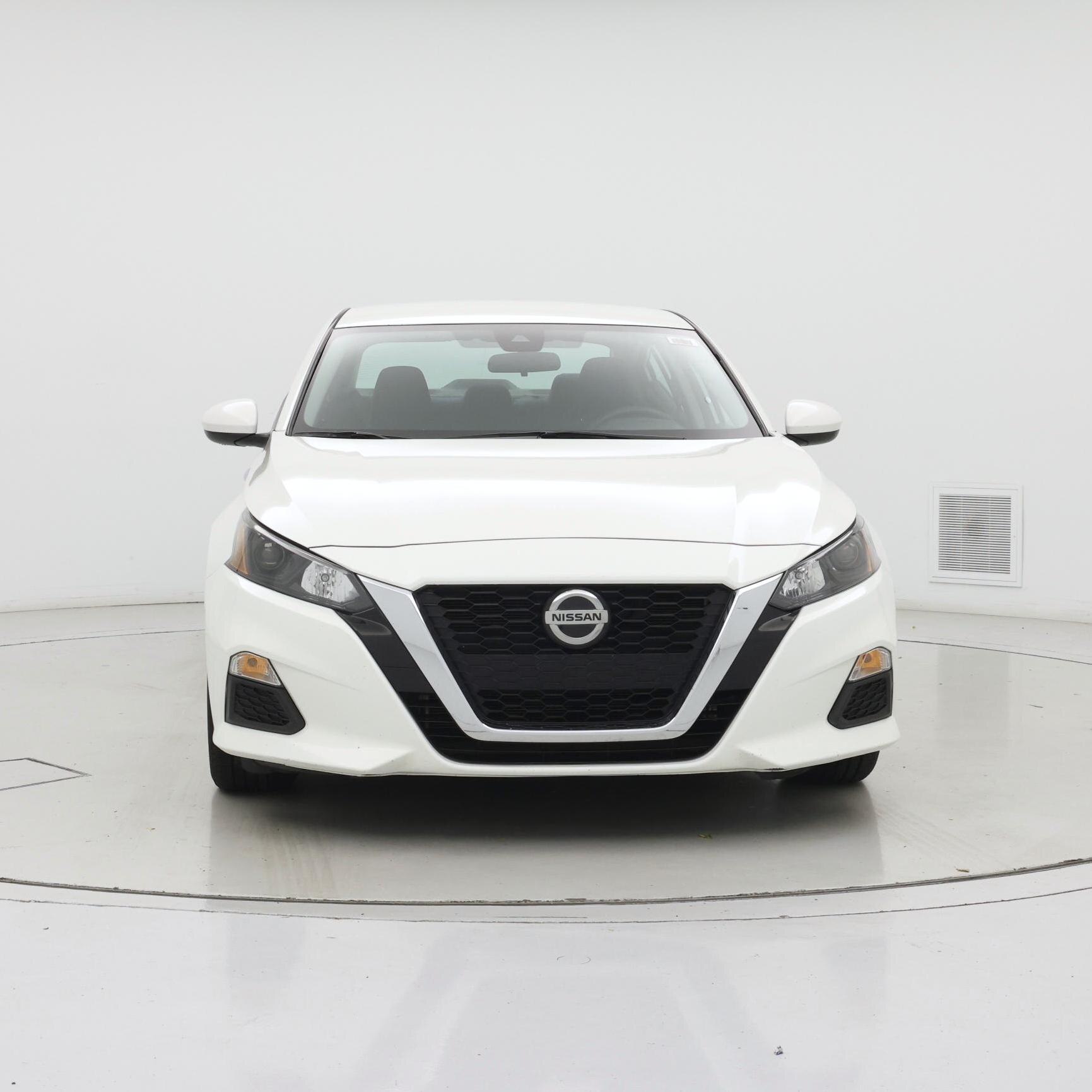 Thumbnail: 2022 Nissan Altima - 5