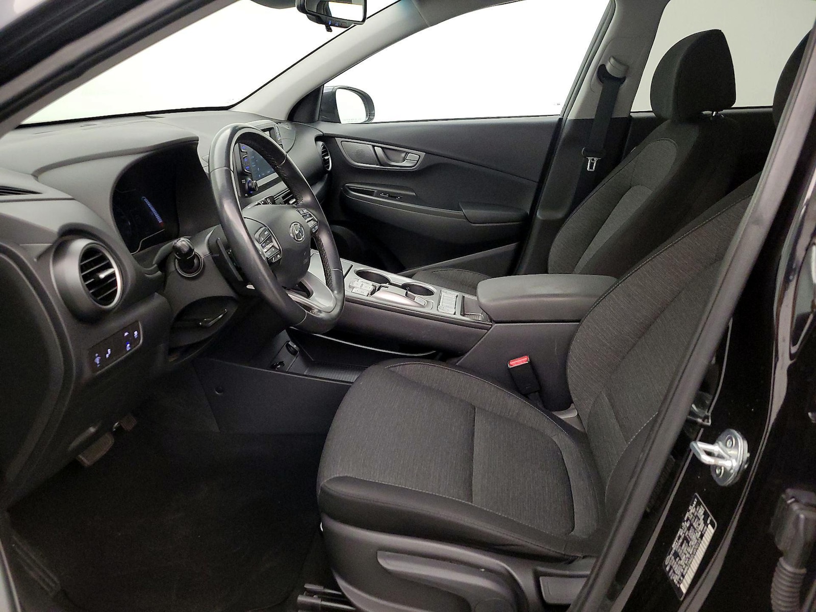 2020 Hyundai Kona EV SEL - Photo 12