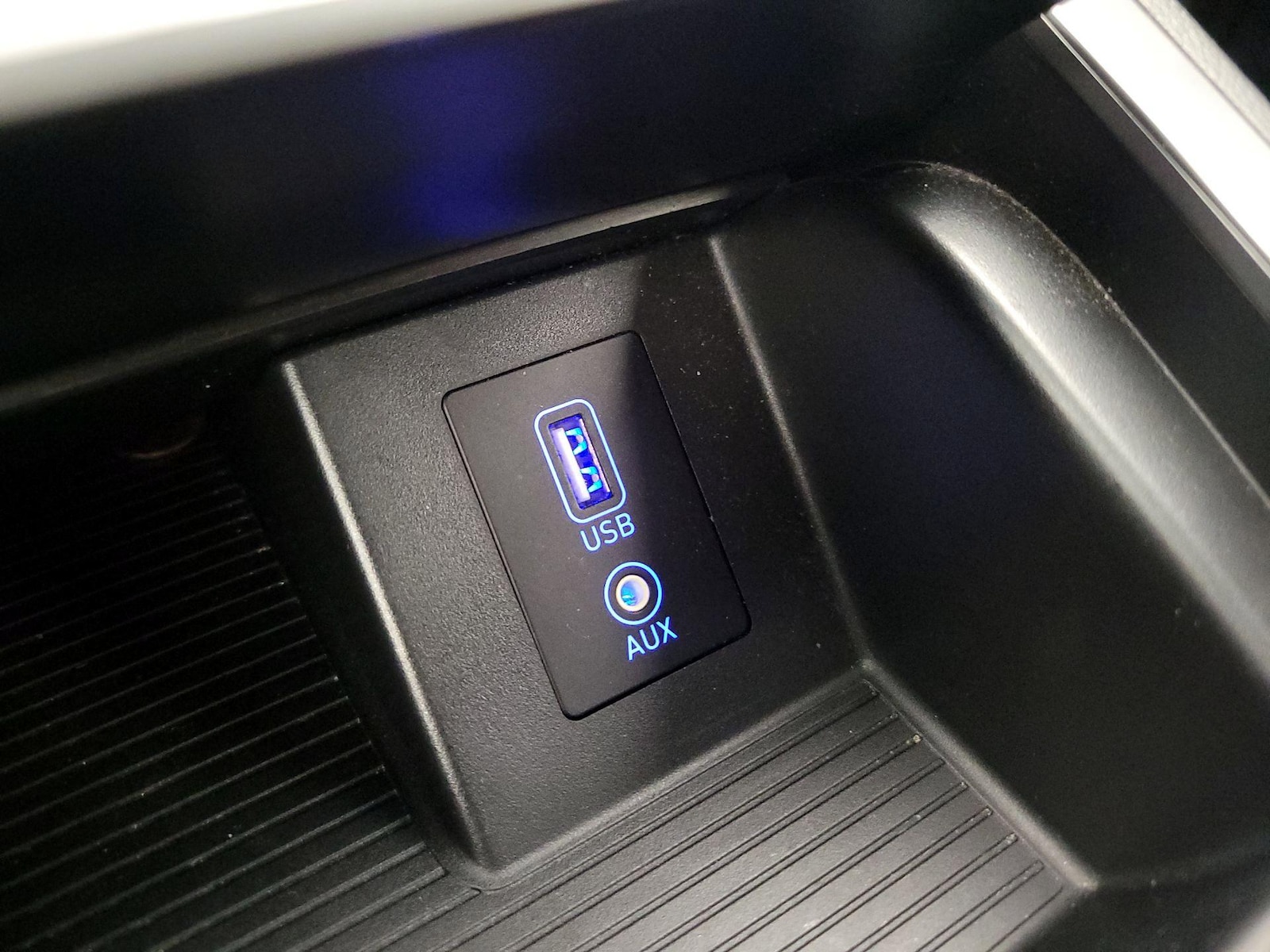 2020 Hyundai Kona EV SEL - Photo 19