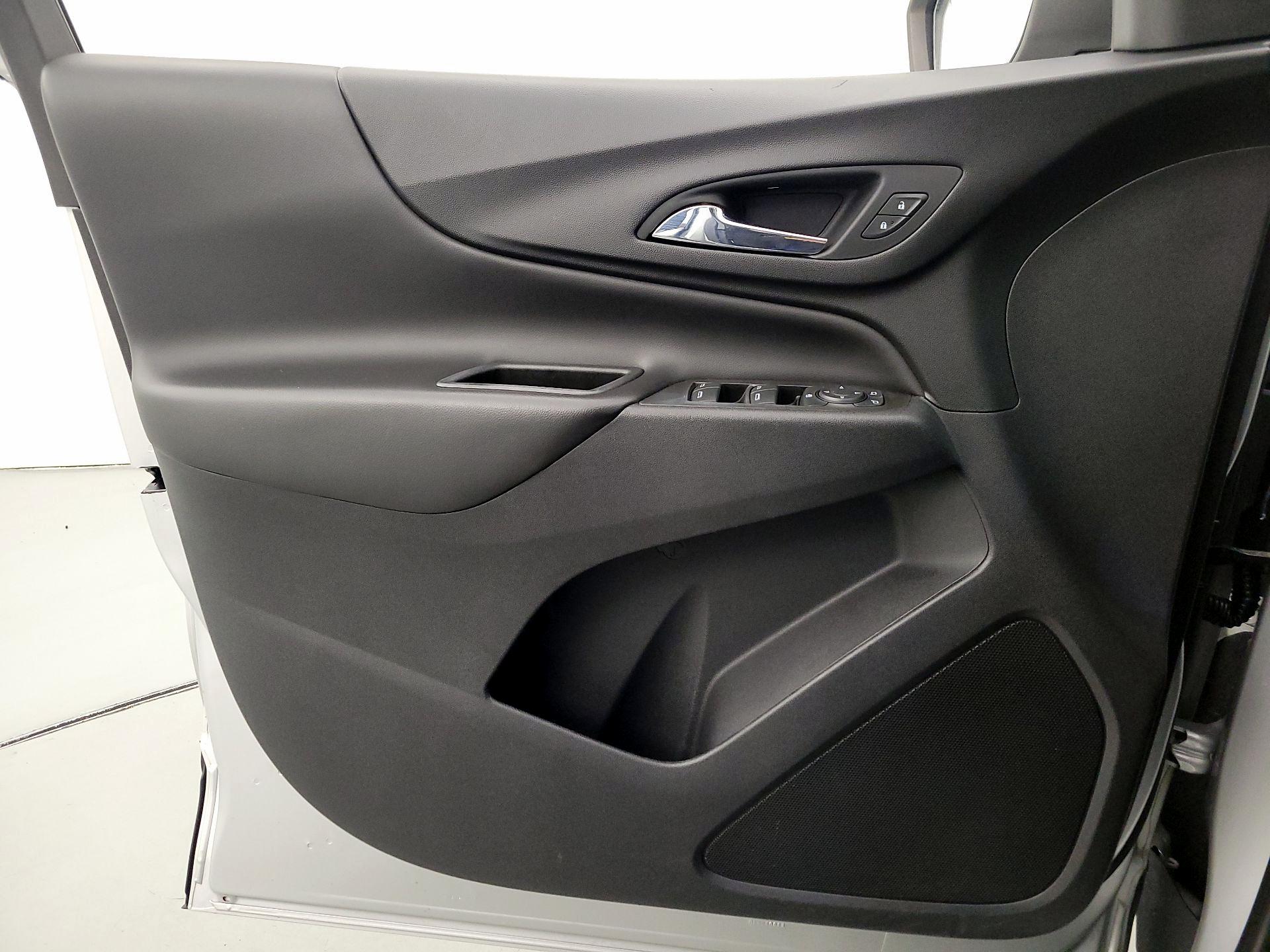 Thumbnail: 2020 Chevrolet Equinox - 12