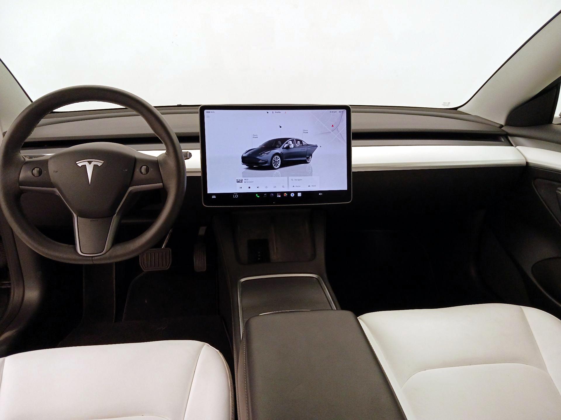 Thumbnail: 2022 Tesla Model 3 - 9