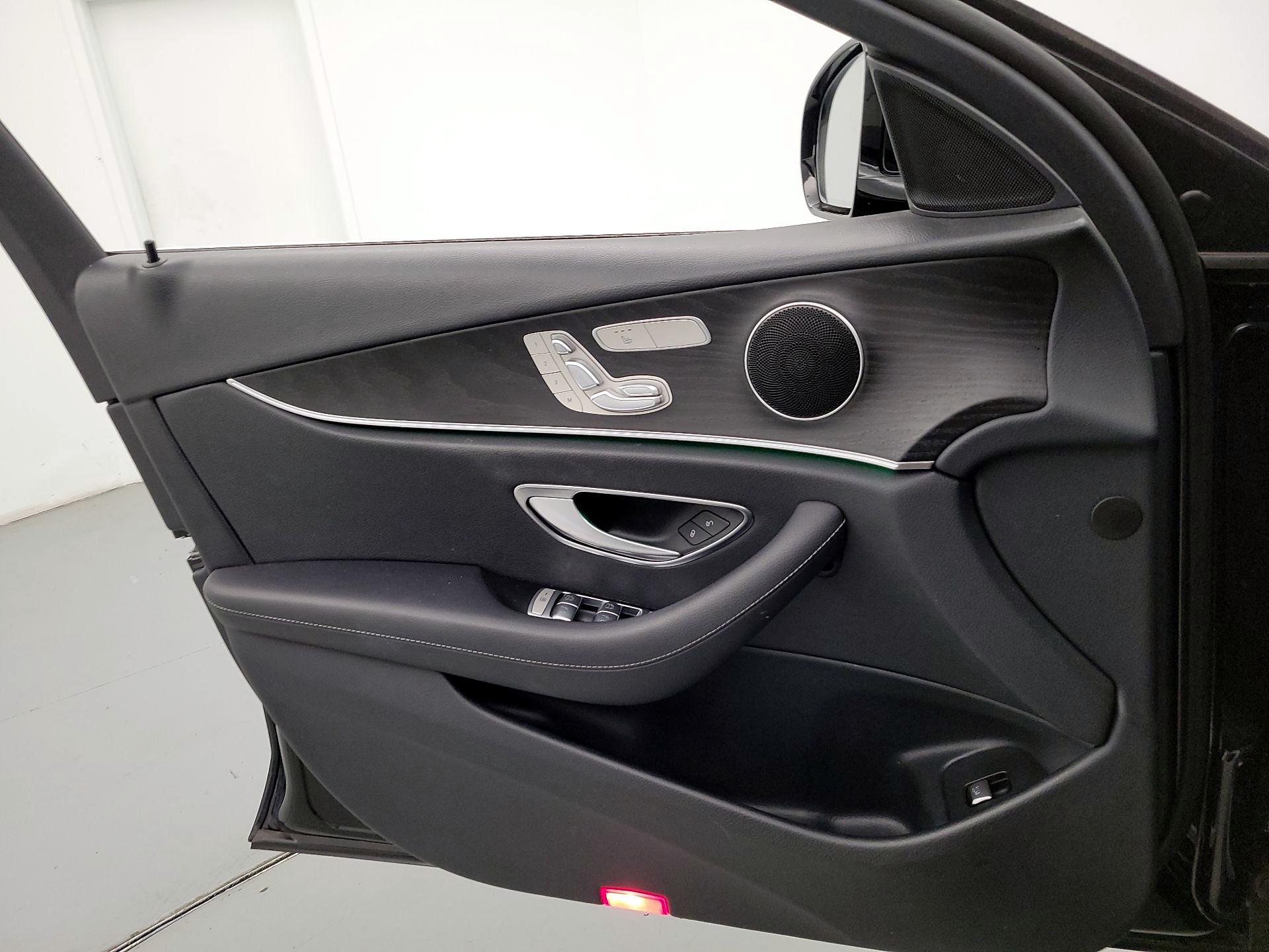 Thumbnail: 2023 Mercedes-Benz E-Class - 12
